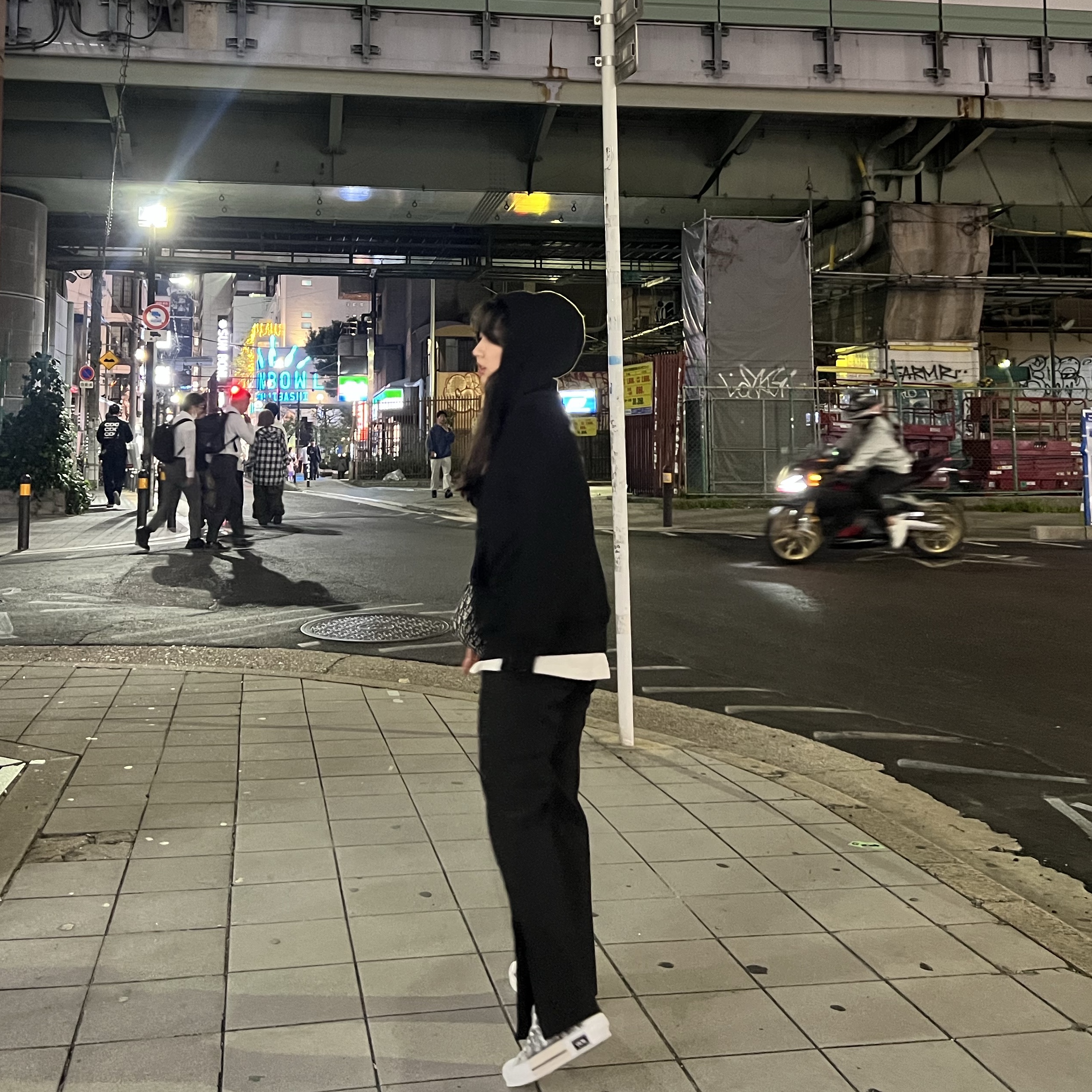 Dior B23 Low Dior Oblique White & Black, Wooyoungmi Cotton Back Logo Hooded Sweatshirt Black - 24SS 착용 스타일