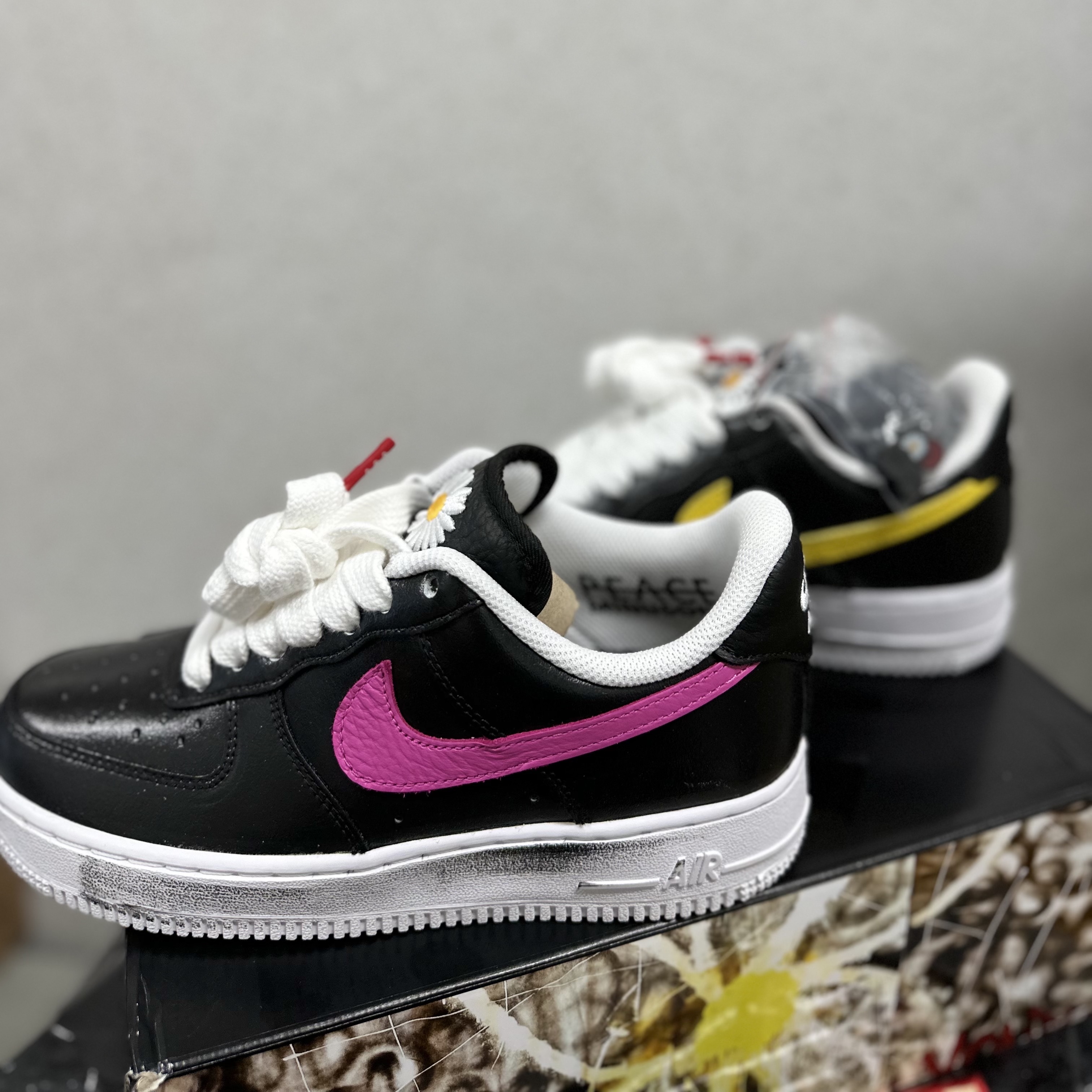Nike x Peaceminusone Air Force 1 Low Para-Noise 3.0 Black and Multicolor 착용 스타일