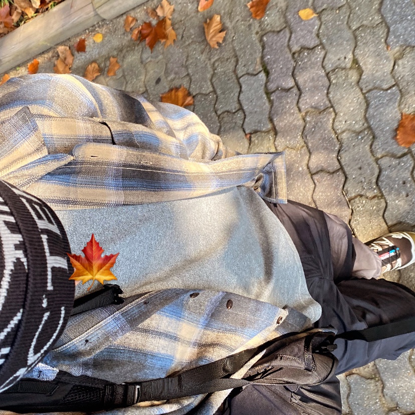 Arc'teryx Bird Word Toque Black Void, Salomon XT-6 Kangaroo Vanilla Ice 착용 스타일