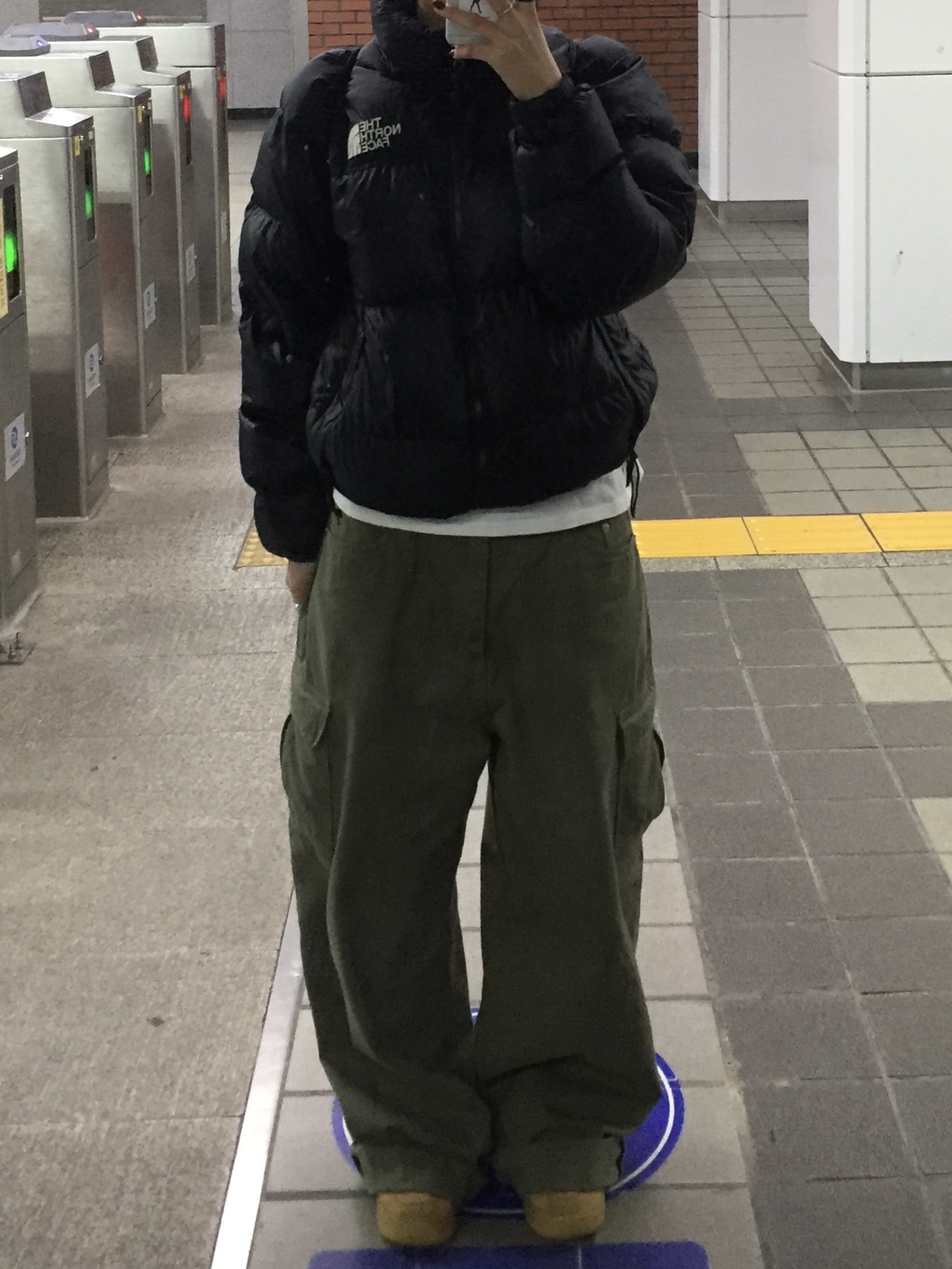 Nike Air Force 1 '07 WB Flax, The North Face Nuptse Hybrid Down Ball Jacket Black 착용 스타일 - 2