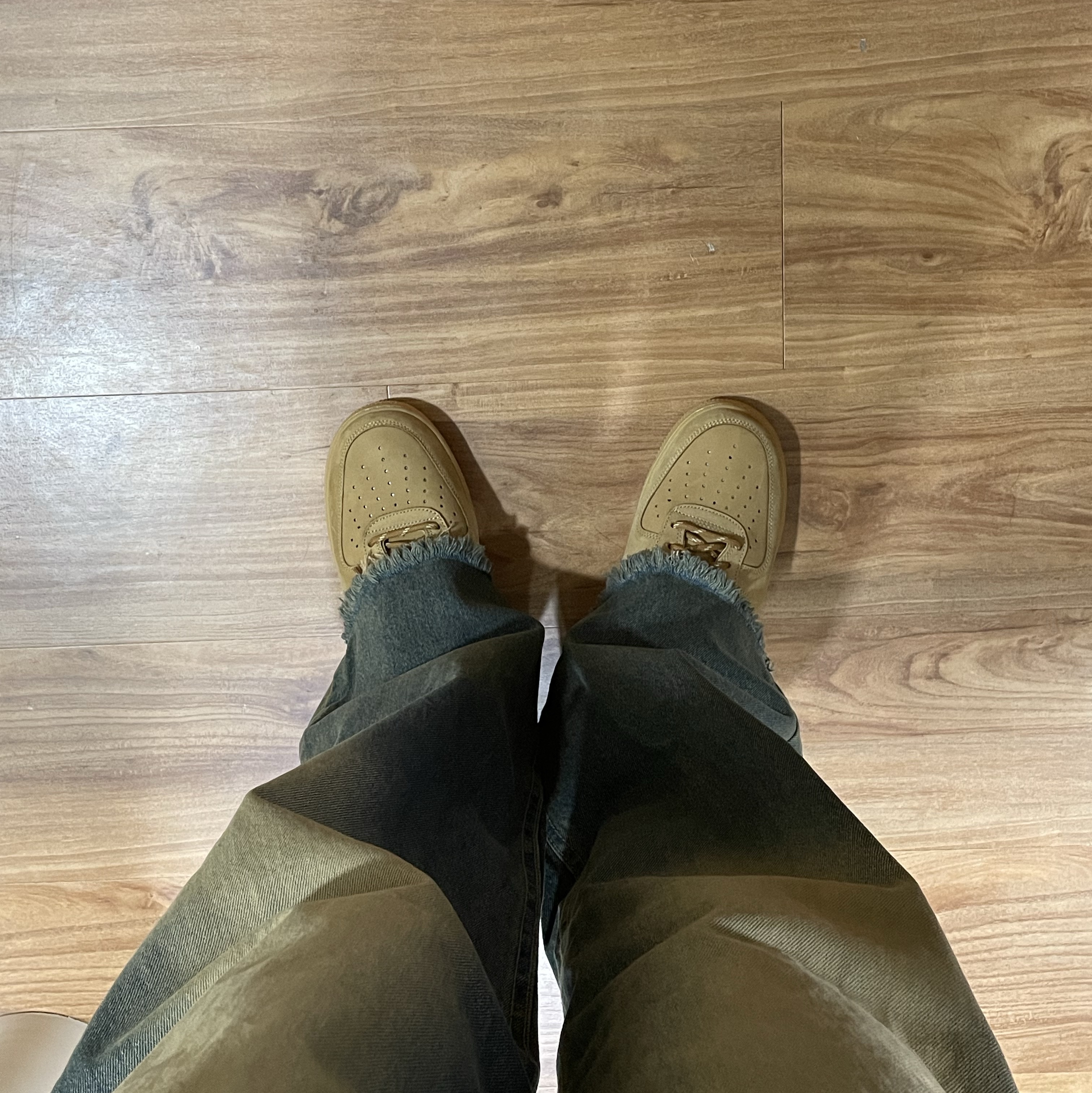 Nike Air Force 1 '07 WB Flax 착용 스타일 - 1