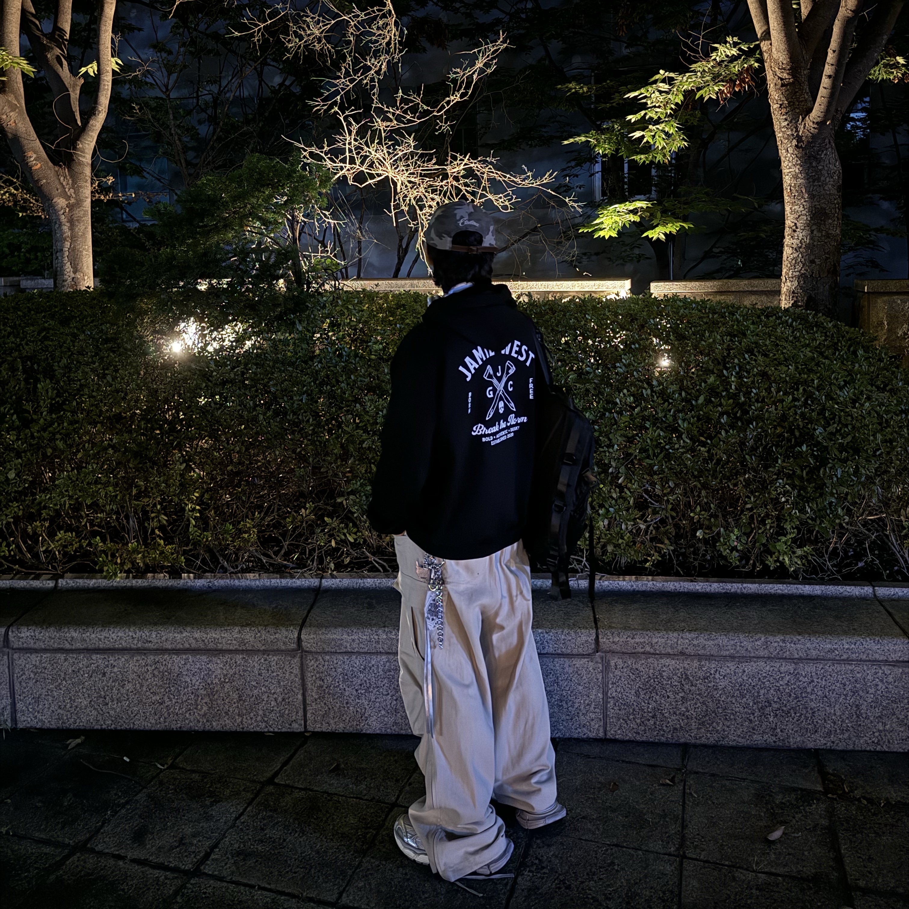 Nonnod Side Zip Cargo Pants Beige, ETCE New Vision Camo Cap Light Camo 착용 스타일 - 3