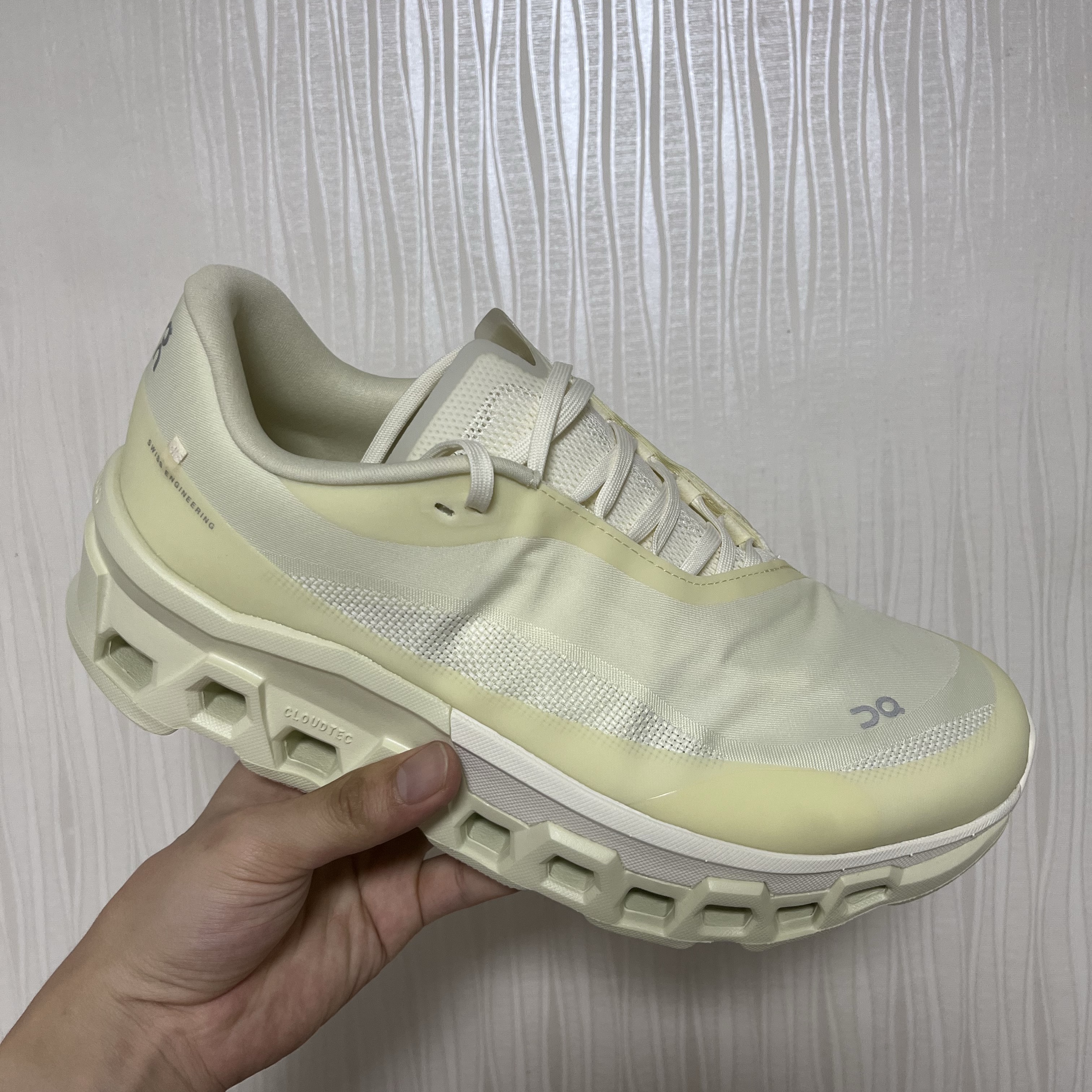 On Running x Post Archive Faction (Paf) Cloudmonster 2 Seedling White, On Running x Post Archive Faction (Paf) Cloudmonster 2 Black Magnet 착용 스타일 - 3