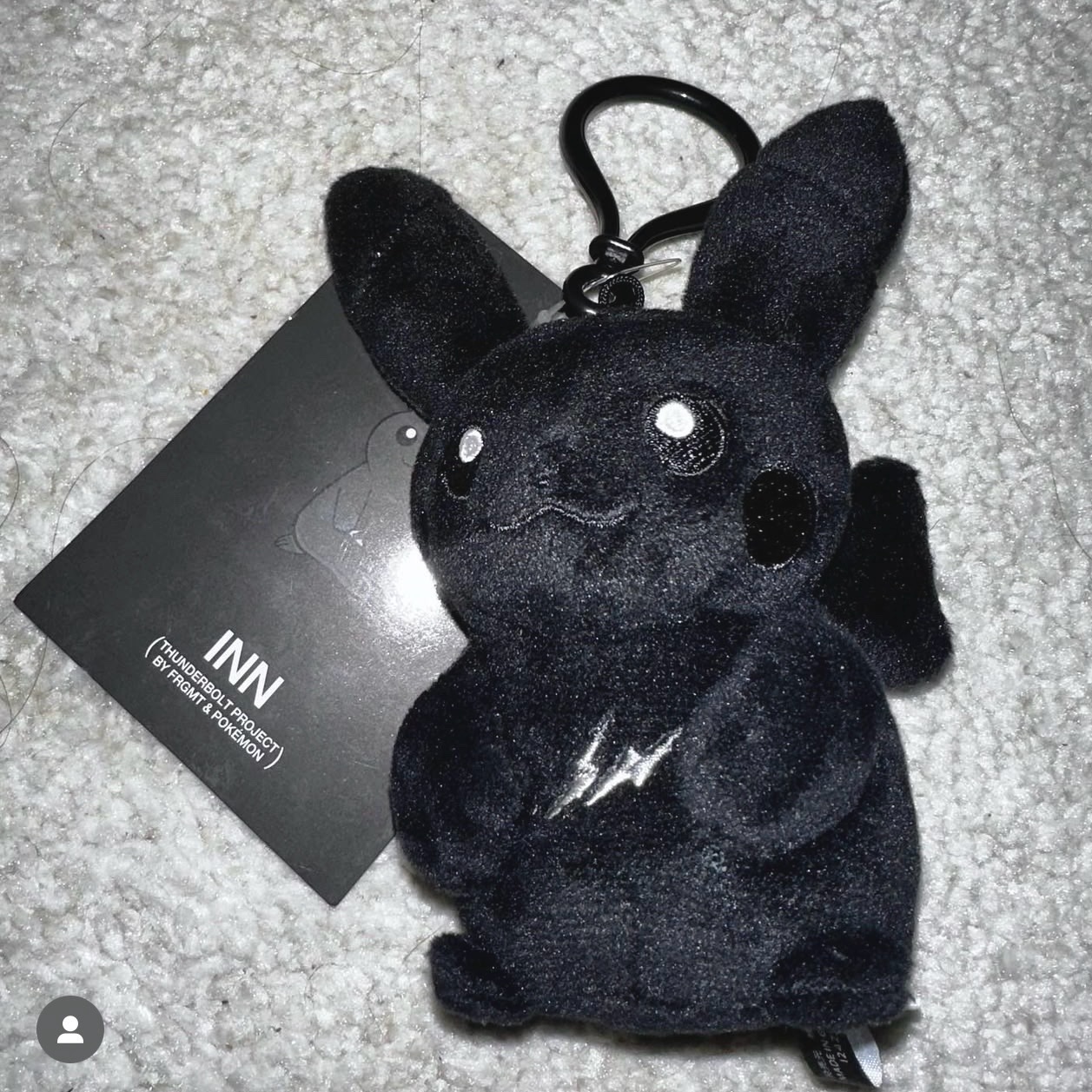 Fragment x Pokemon INN Thunderbolt Project TBP Mascot Key Ring Pikachu Black 착용 스타일