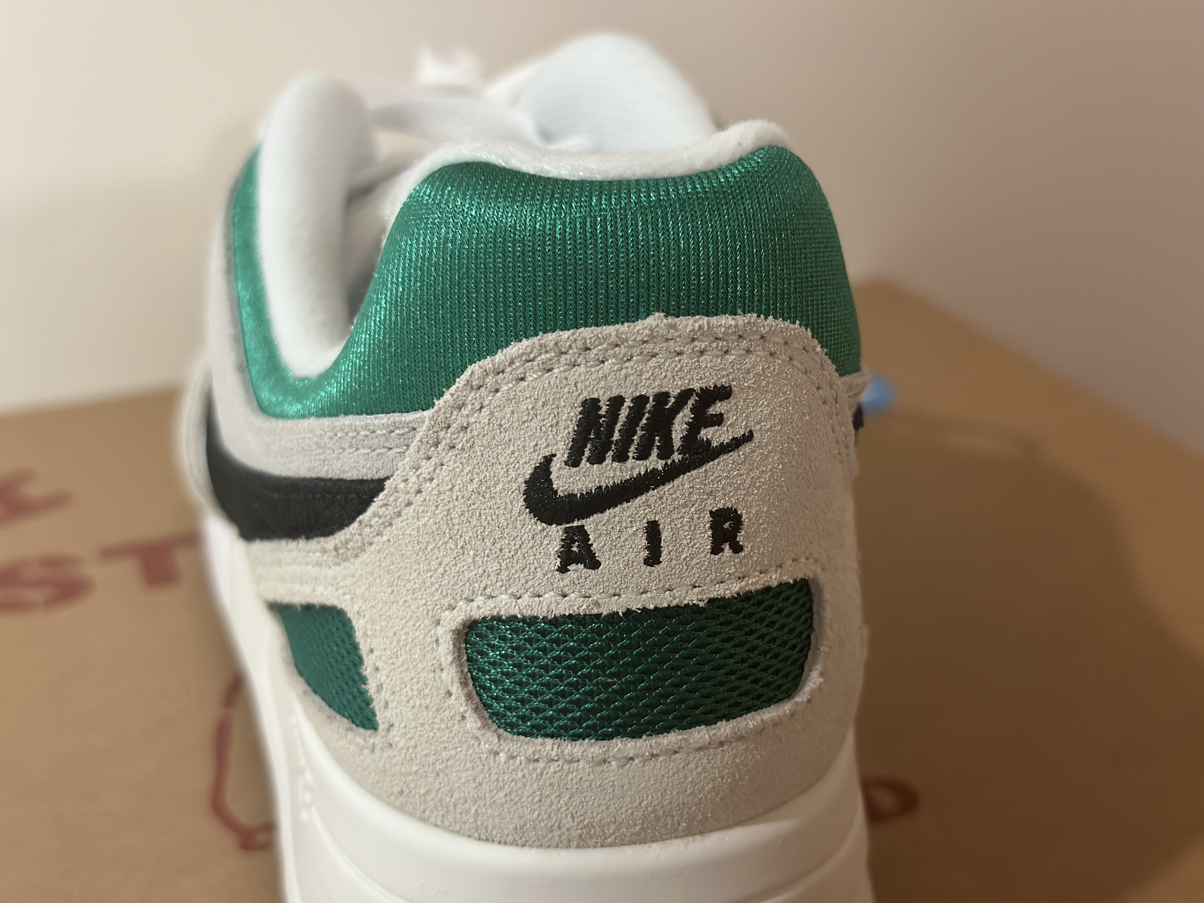 Nike Air Pegasus 89 White Malachite, Nike Air Zoom Pegasus 41 Blueprint 착용 스타일 - 2