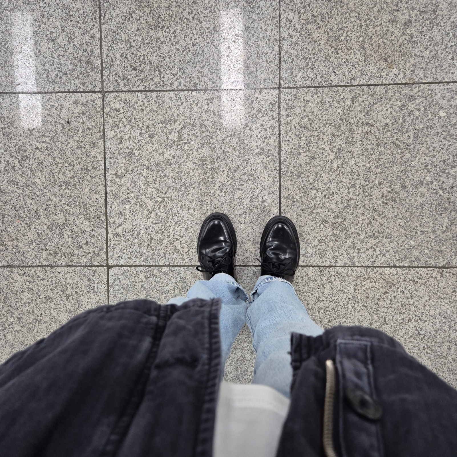 Dr. Martens 1461 Mono Black 착용 스타일 - 2