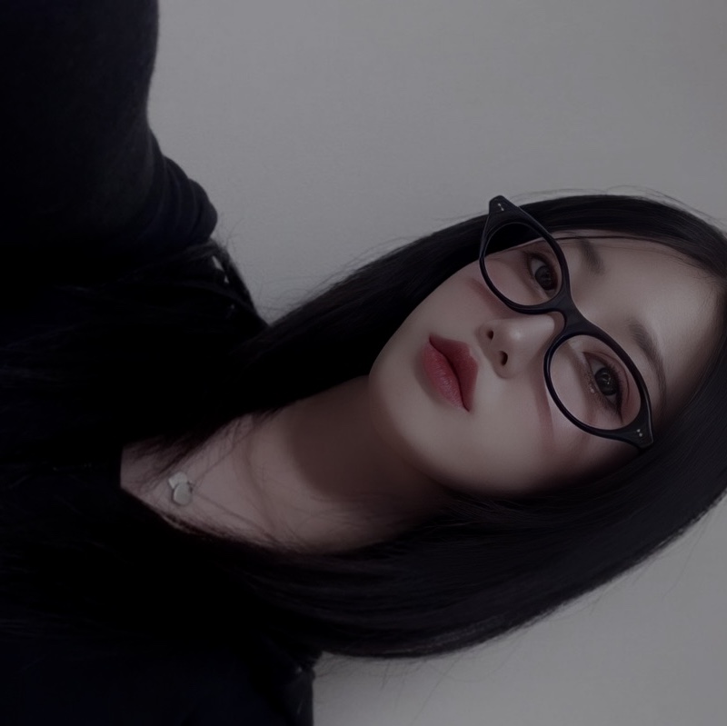 Gentle Monster x Maison Margiela MM111 Black Clear 착용 스타일