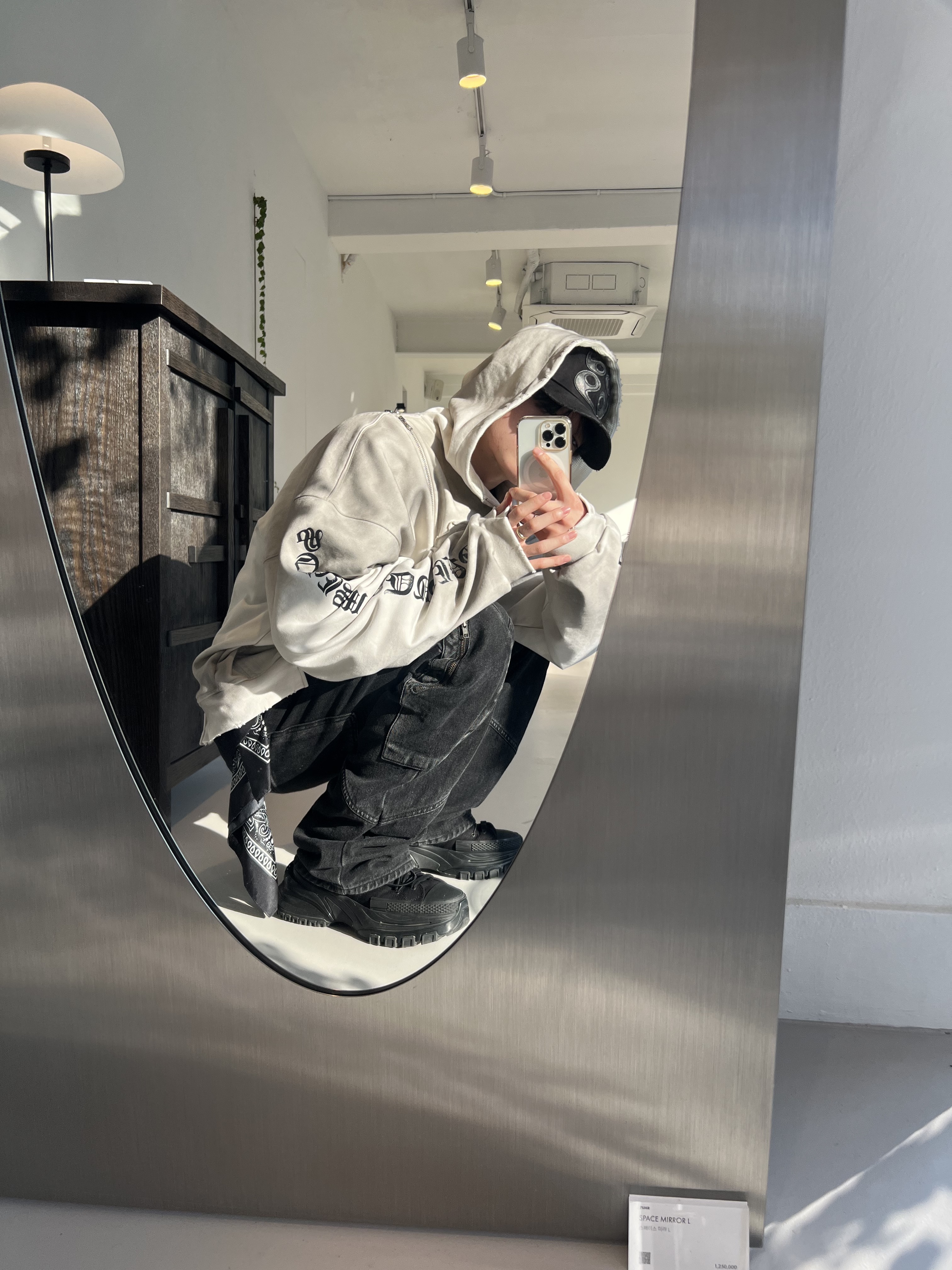 Prada Re-Nylon and Saffiano Leather Smartphone Case Black ์ฐฉ์ฉ ์คํ์ผ - 6