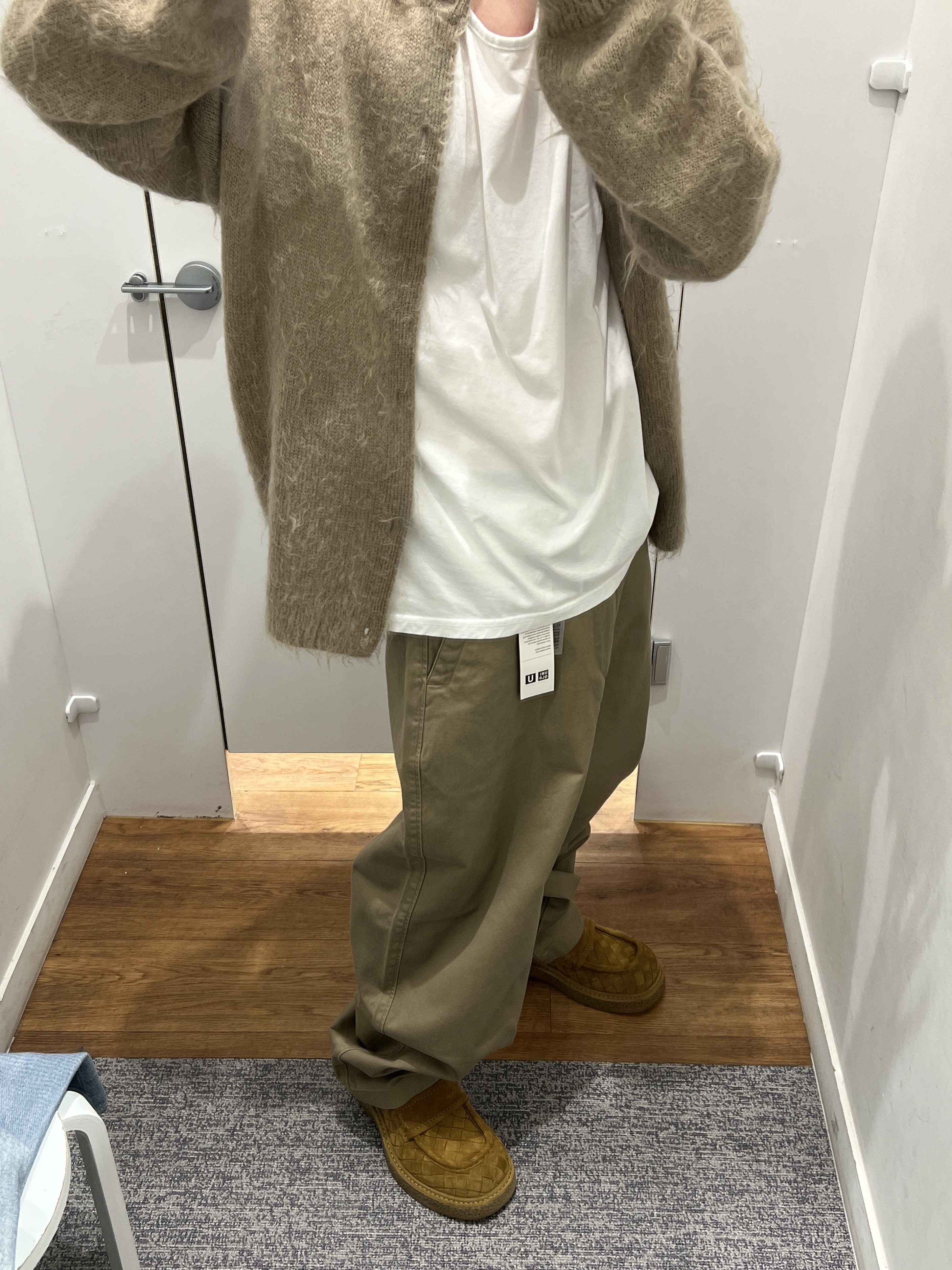Our Legacy Third Cut Digital Denim Print, Auralee Brushed Super Kid Mohair Knit Cardigan Gray Beige 착용 스타일 - 4