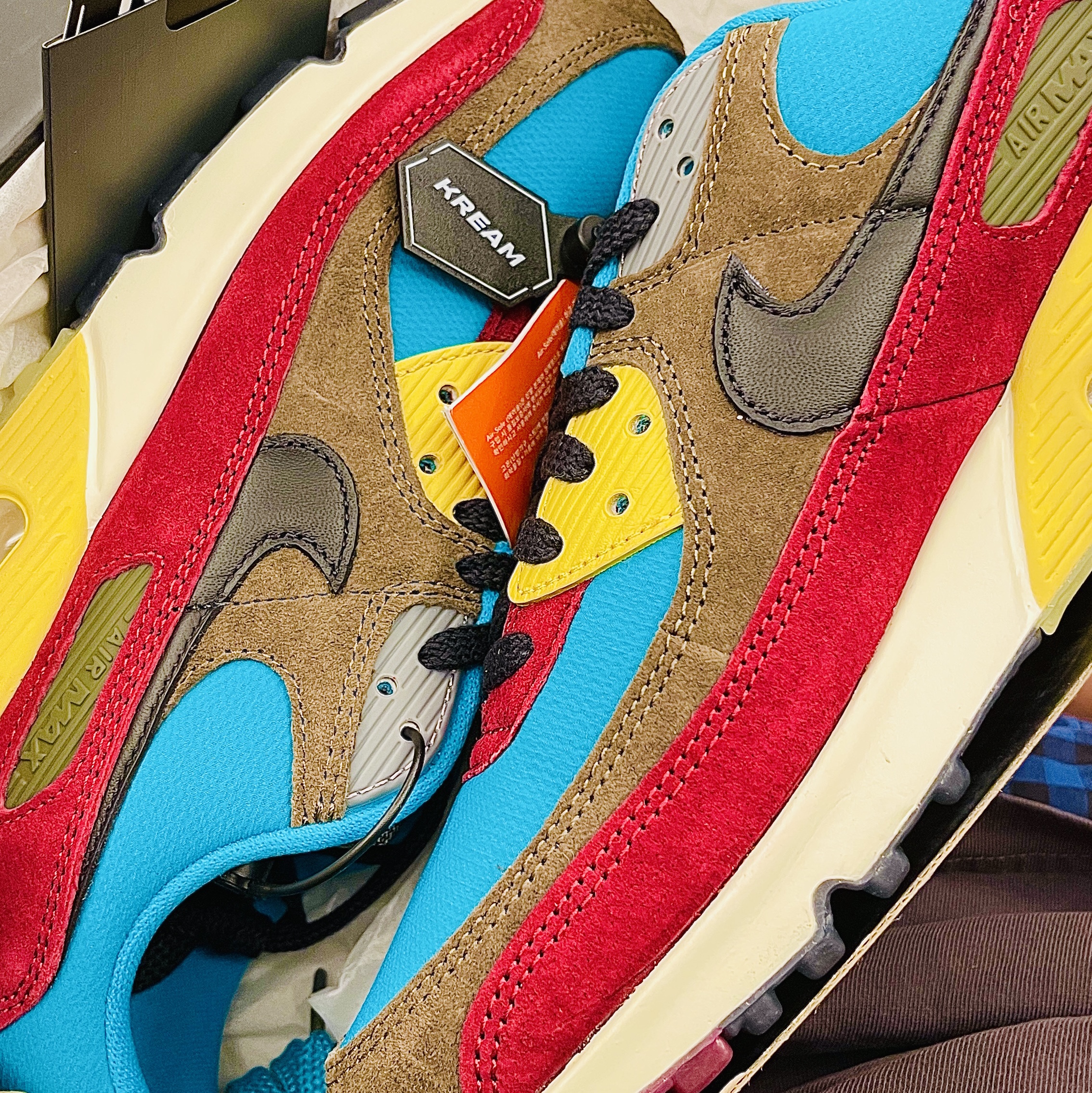 Nike Air Max 90 NRG Ridgerock 착용 스타일