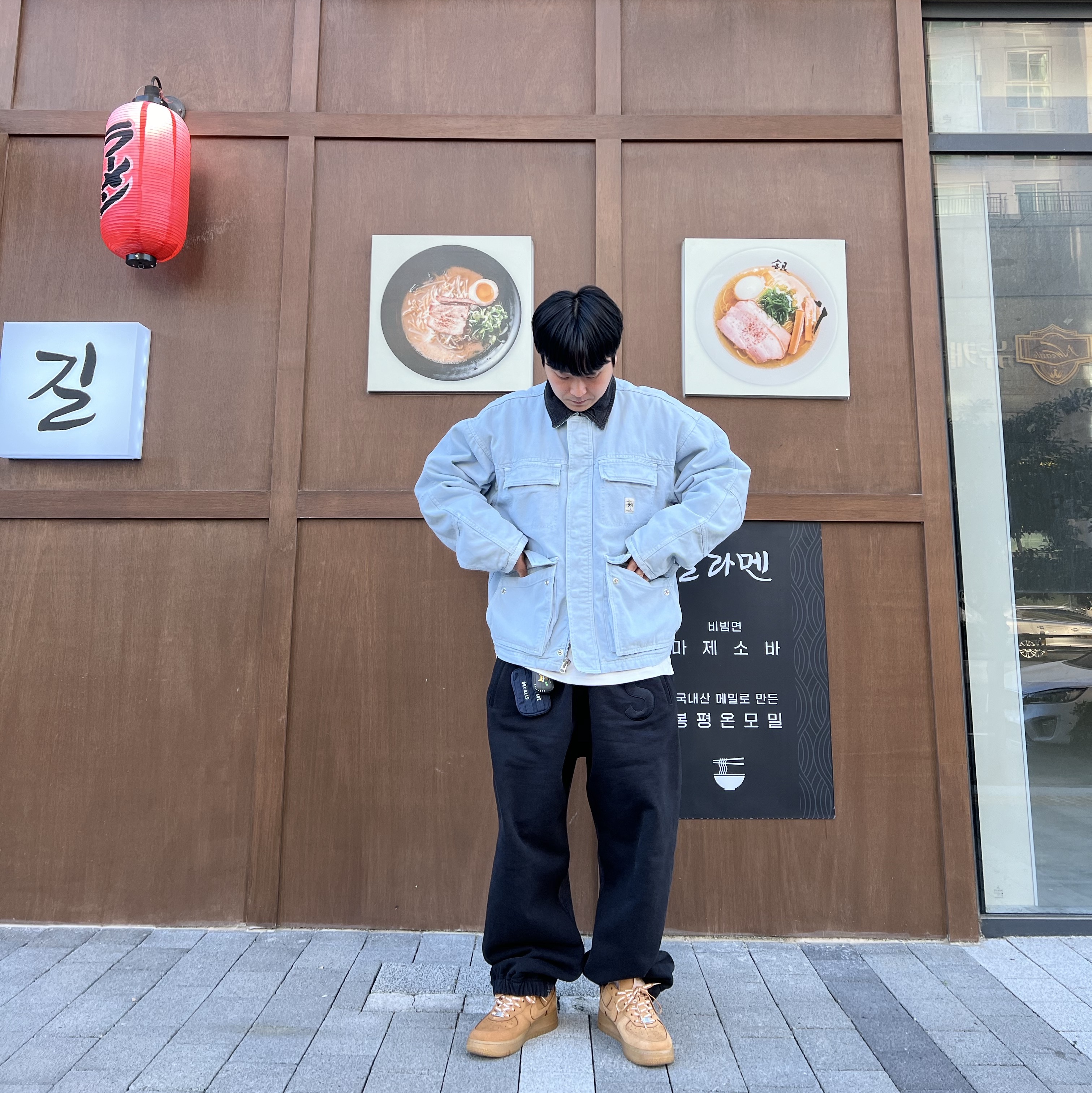 Stussy Washed Canvas Shop Jacket Light Blue, Supreme x Bless Sweatpant Jean Black - 23FW 착용 스타일 - 1