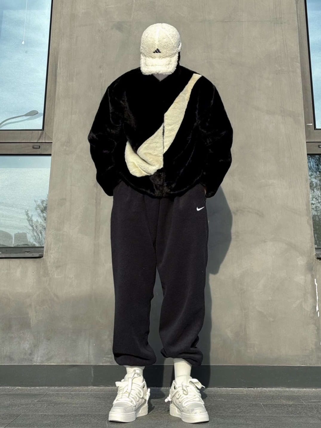 (W) Nike NSW Faux Fur Jacket Black - Asia 착용 스타일