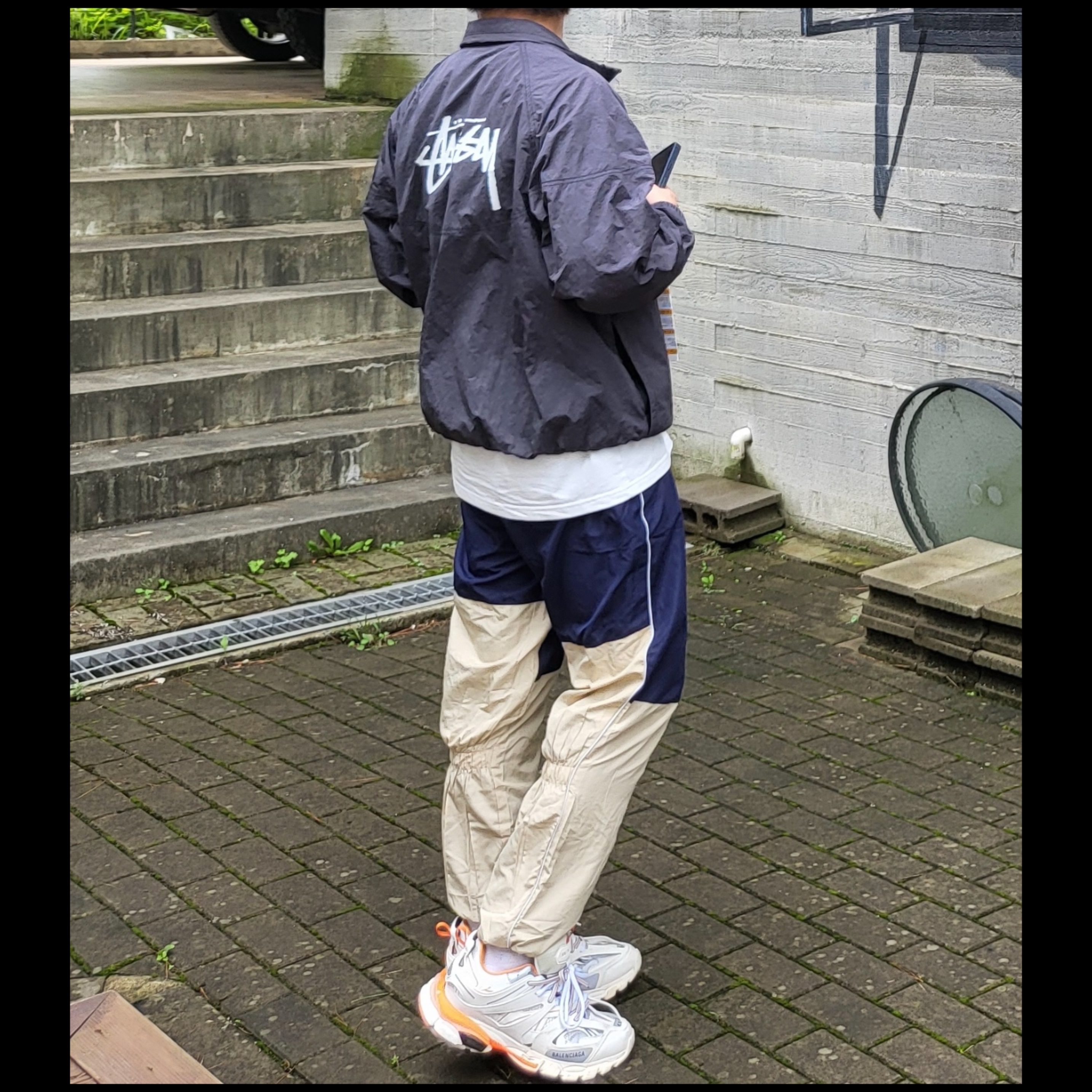 Balenciaga Track Sneakers White, Nike x Cav Empt Track Pants Navy 착용 스타일