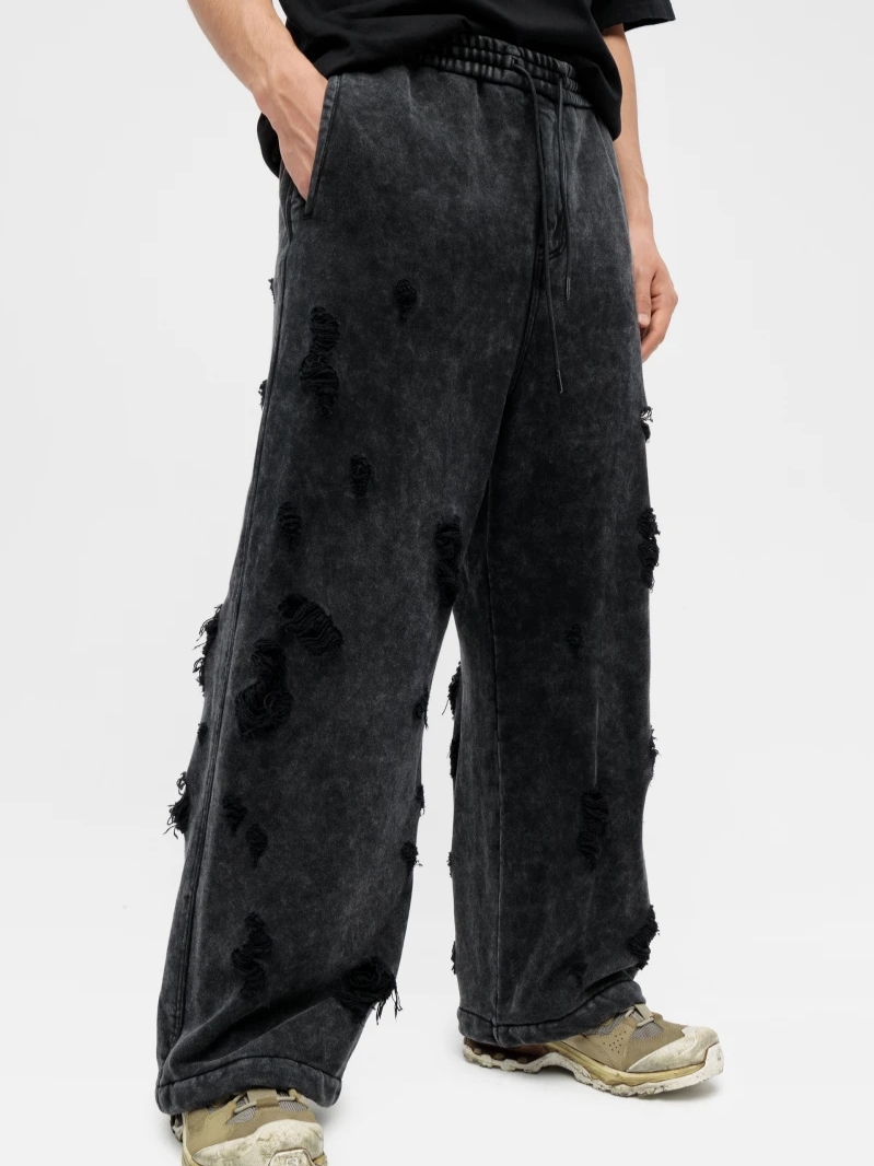 Juun.J Cotton Dyed Distressed Wide Track Pants Grey - FW23 착용 스타일 - 1