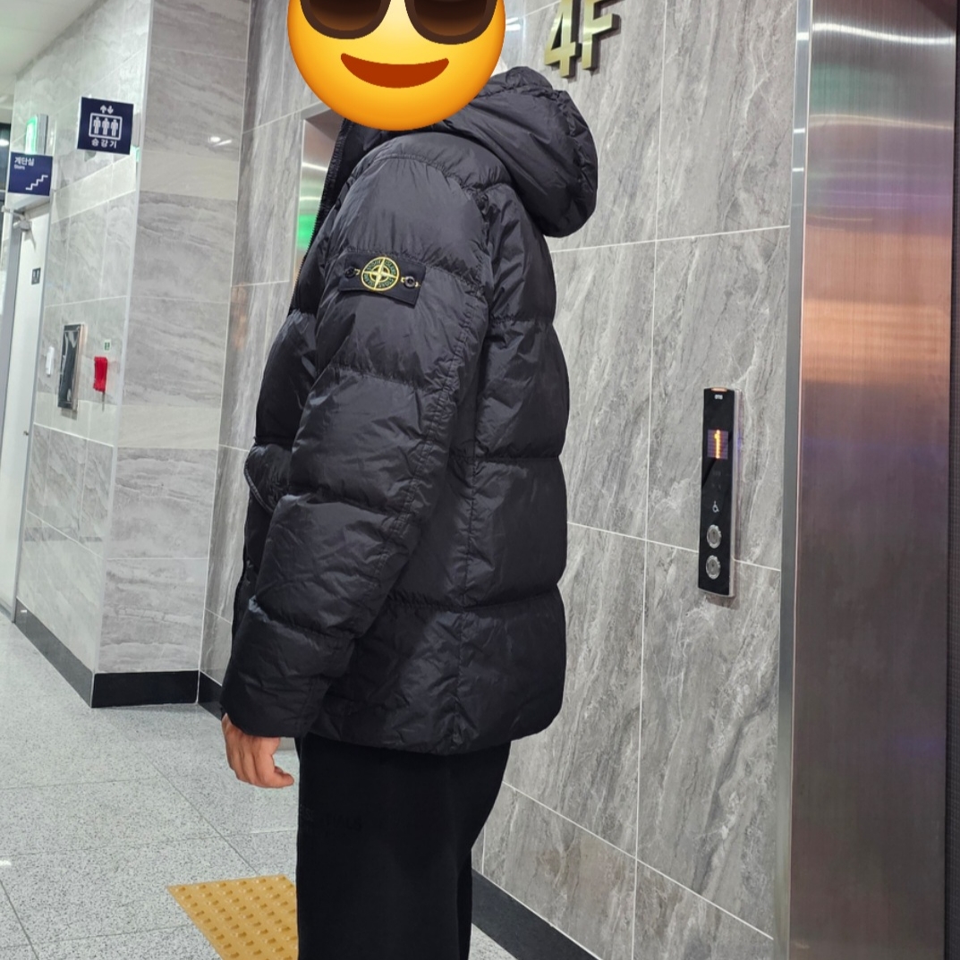 Stone Island 40723 Crinkle Reps Hooded Down Jacket Black - 24FW 착용 스타일 - 2
