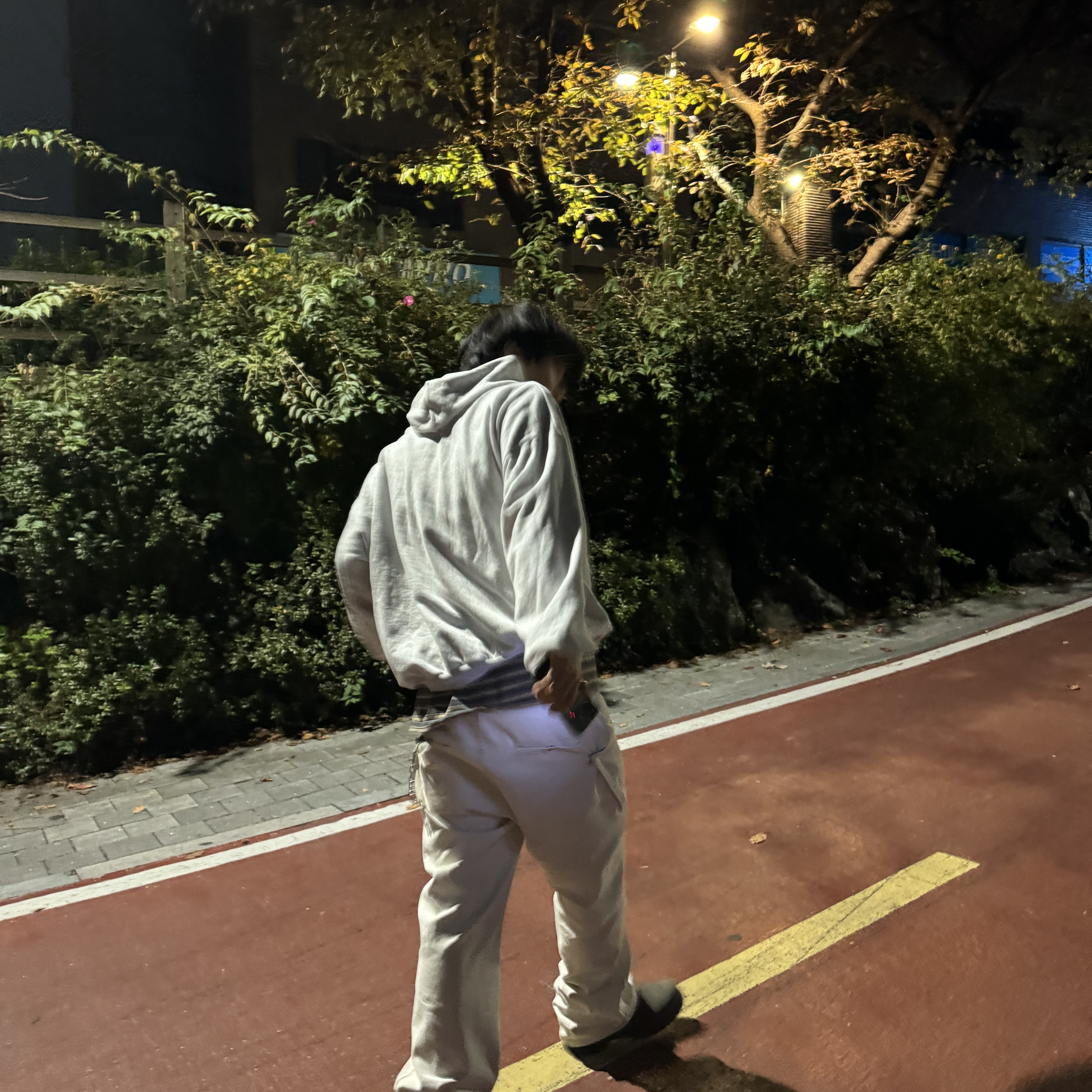 Yeezy x Gosha Rubchinskiy YZY Black Dogs Hoodie Heather Grey, Timberland Premium 6 inch Waterproof Boot Dark Brown - Wide 착용 스타일 - 4