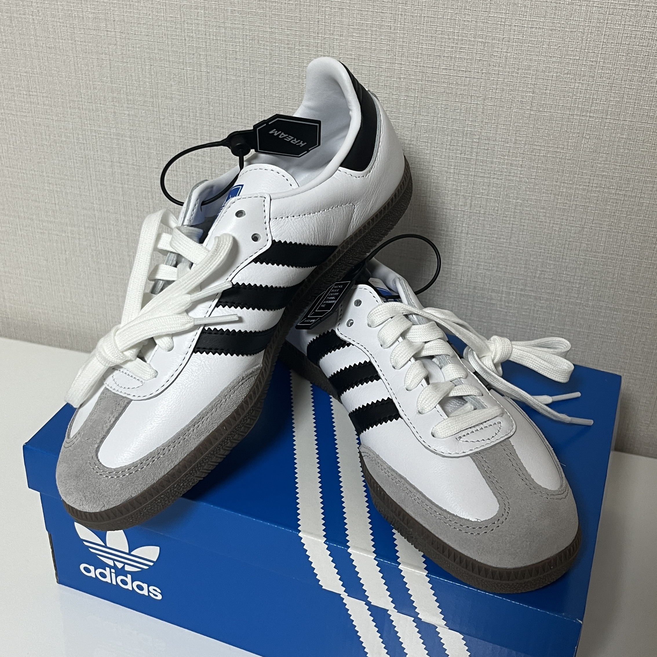 Adidas Samba OG Cloud White 착용 스타일 - 3