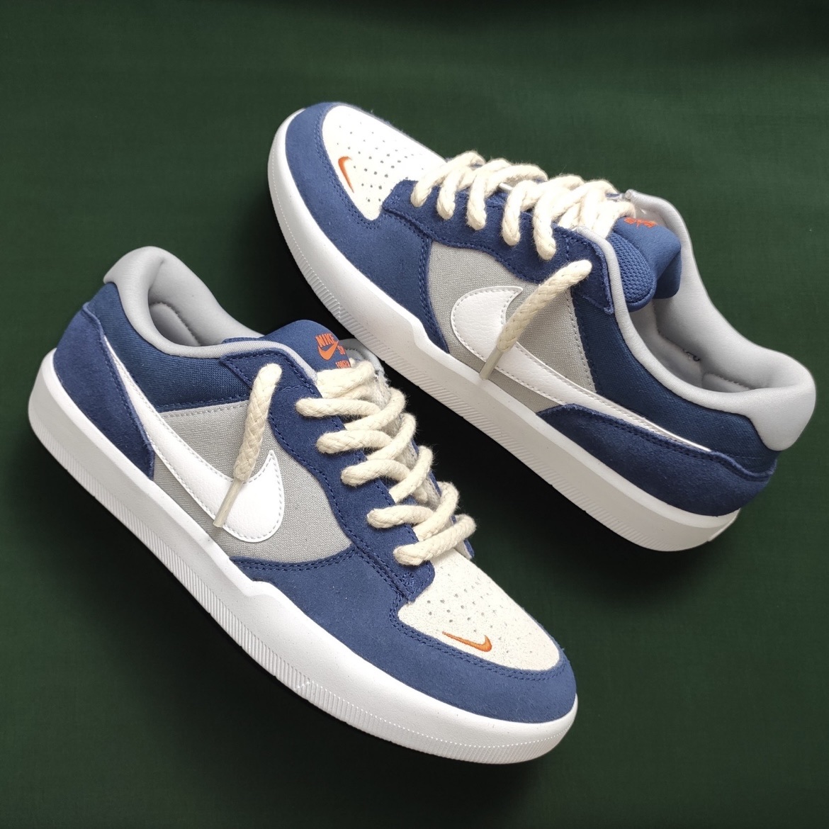 (W) Nike Dunk Low Essential Green Paisley 착용 스타일 - 3