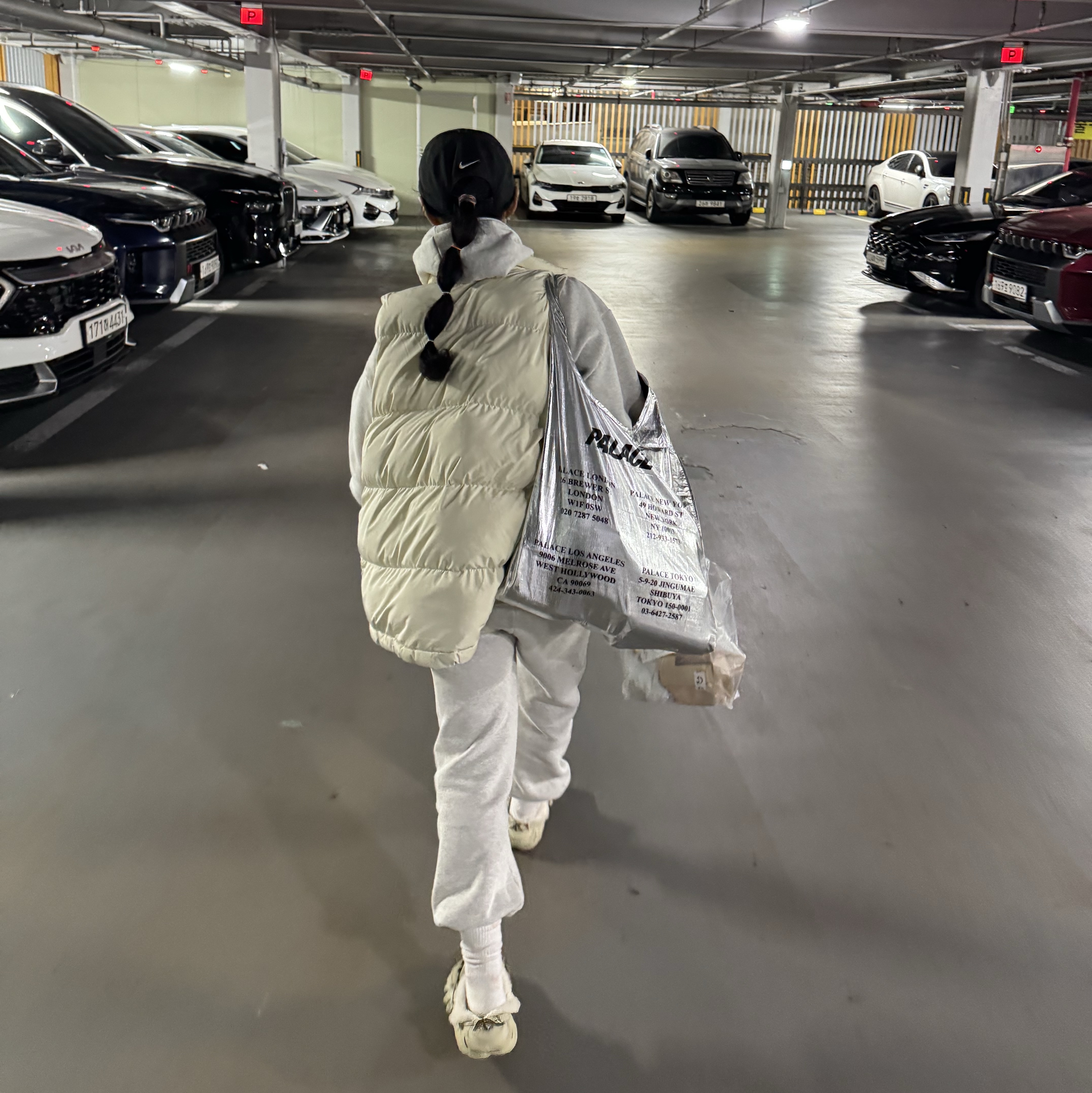 Palace Palace Shop Reusable Bag Silver - 22FW 착용 스타일