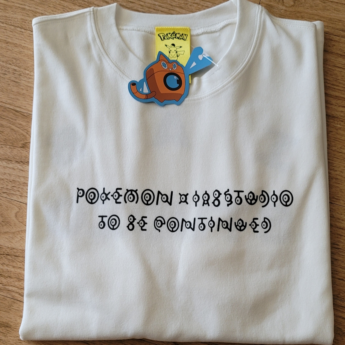IAB Studio x Pokemon Unown T-Shirt White 착용 스타일 - 1