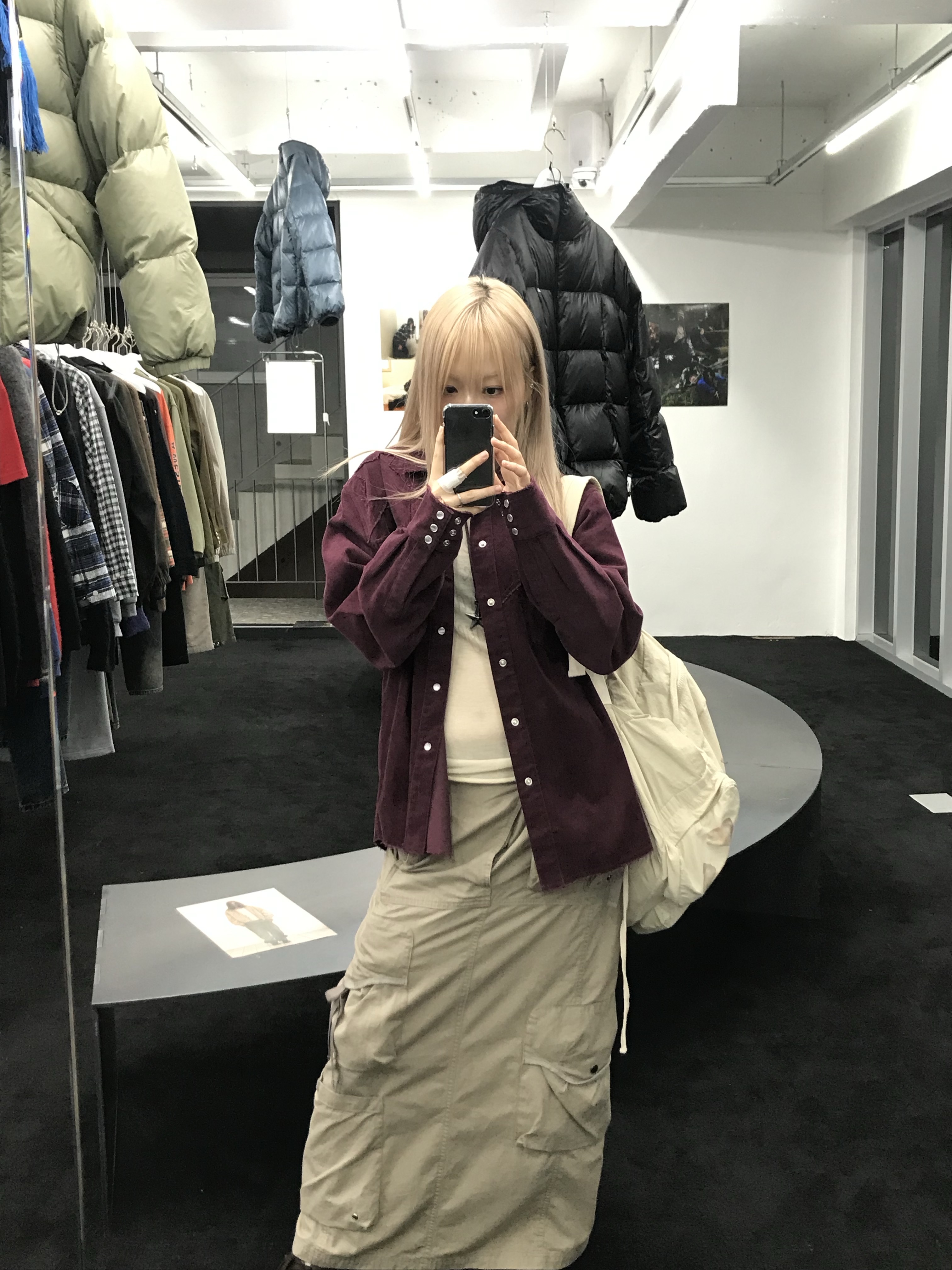 Thevinylhouse Corduroy Western Shirts Burgundy, Thevinylhouse Corduroy Western Shirts Khaki 착용 스타일 - 4