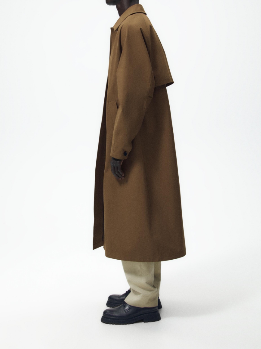Zara Cotton Trench Coat Red Brown, Stussy Double Dye Big 'OL Jeans Cream 착용 스타일 - 1