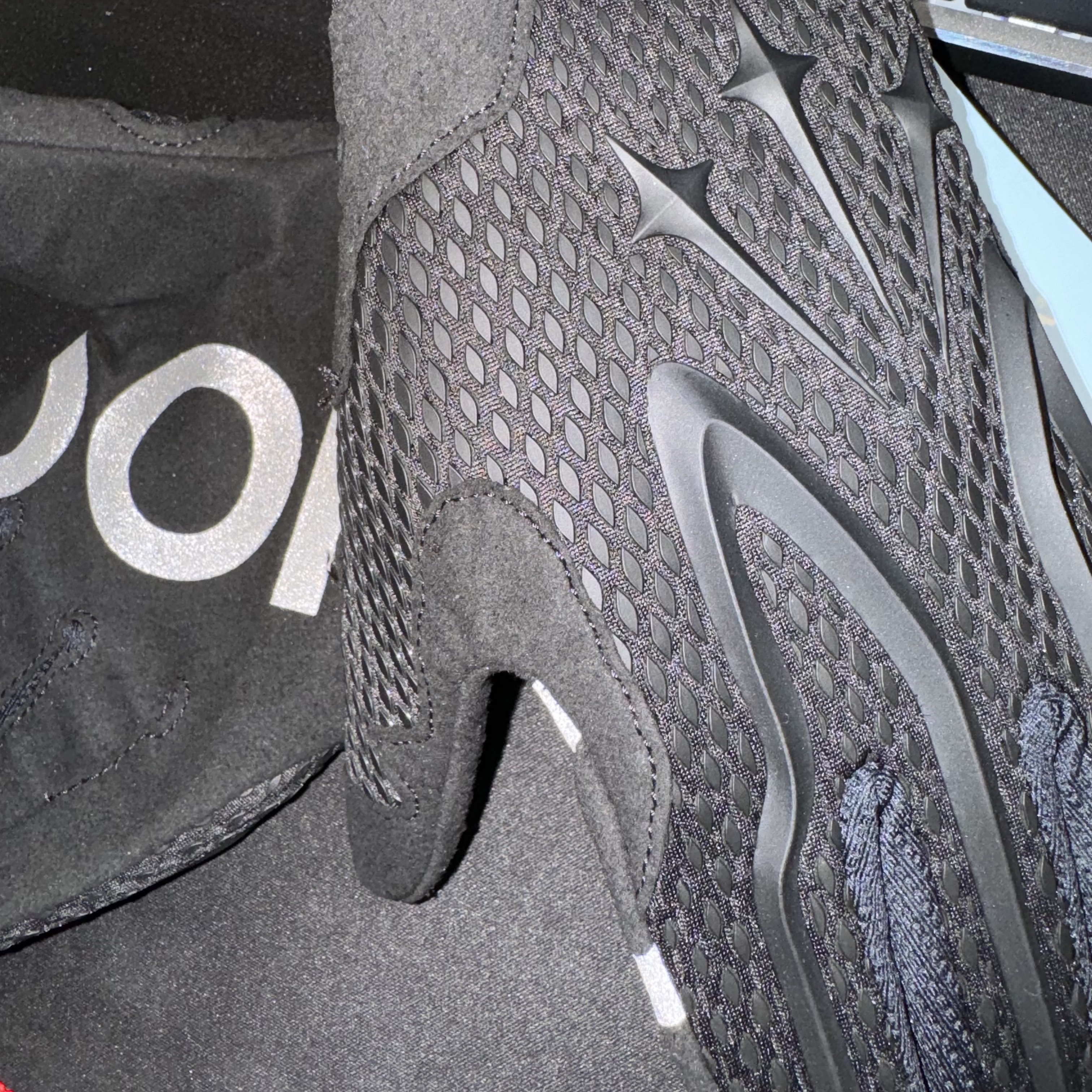 Nike x Drake Nocta Waves on Waves Durag Black, Nike x Drake Nocta Socks White (3 Pack) 착용 스타일 - 3