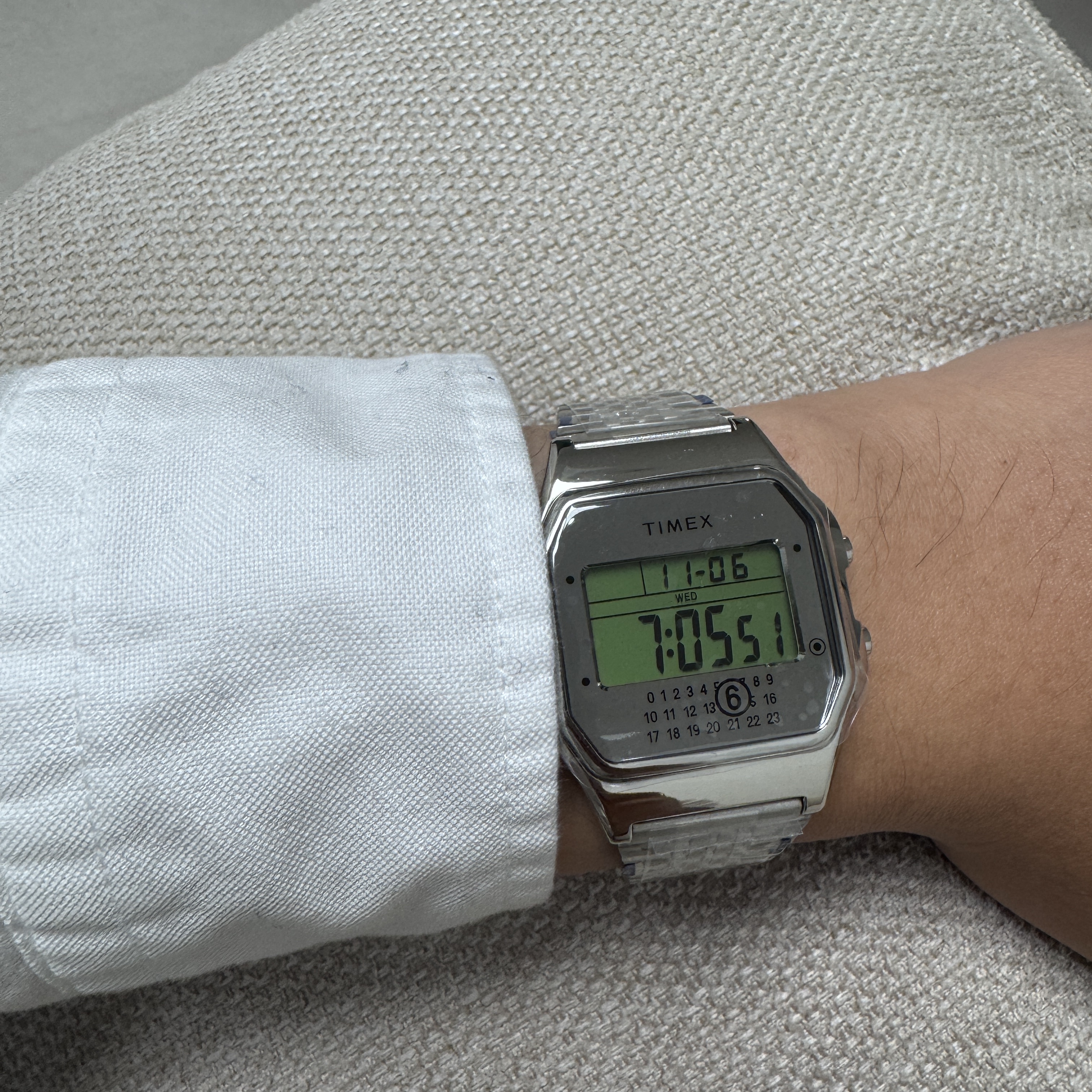 Timex x MM6 Maison Margiela T80 Gift Set w/ Extra Bracelet Stainless Steel 착용 스타일