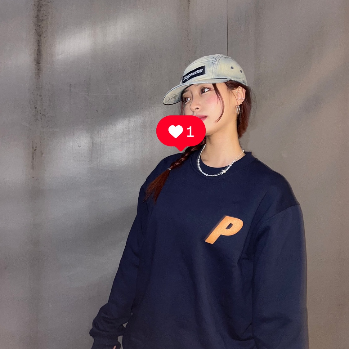 Supreme Washed Chino Twill Camp Cap Dirty Indigo - 24SS, Palace Pigment P3 Crew Navy - 25SS 착용 스타일 - 2