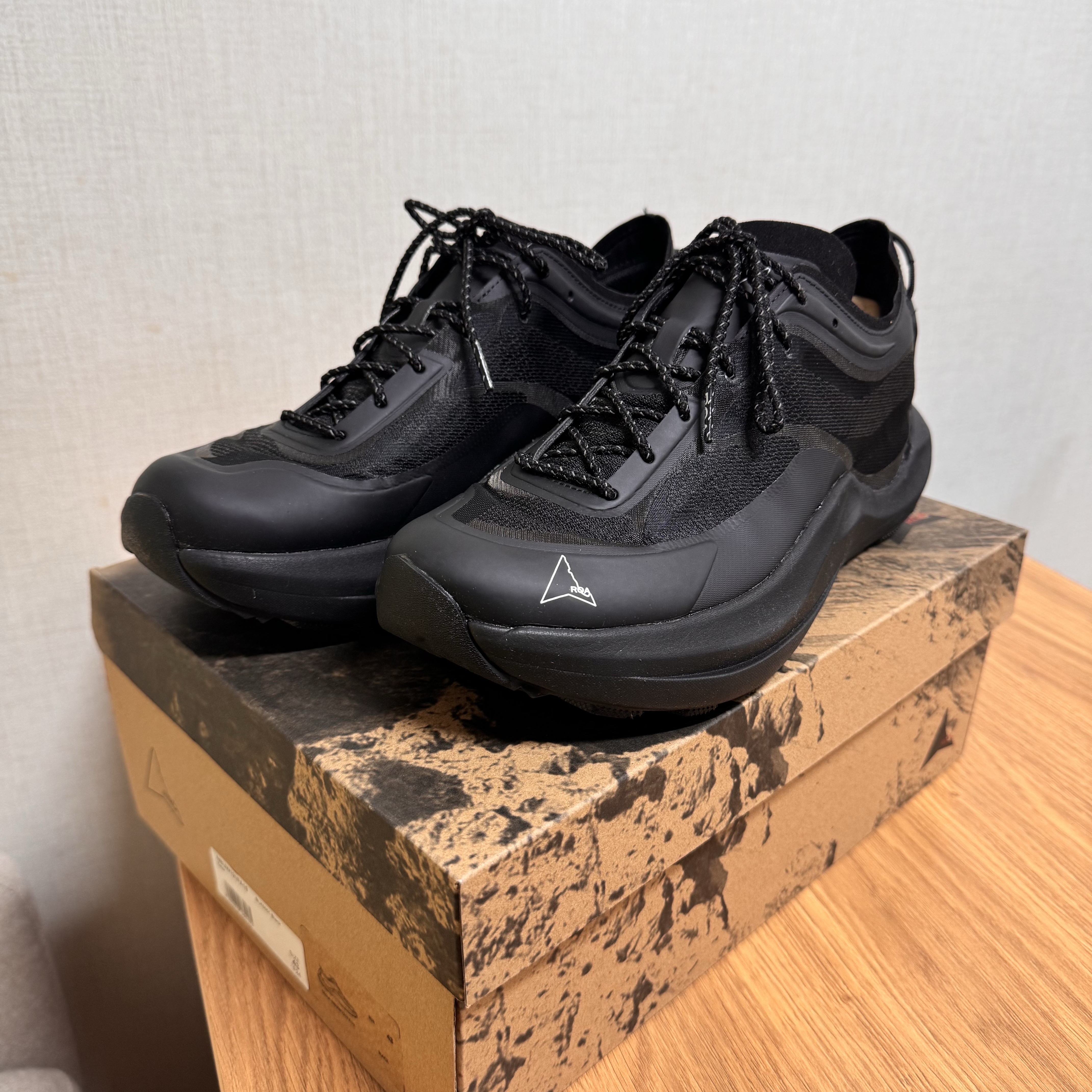 Roa Hiking Sella Black 착용 스타일