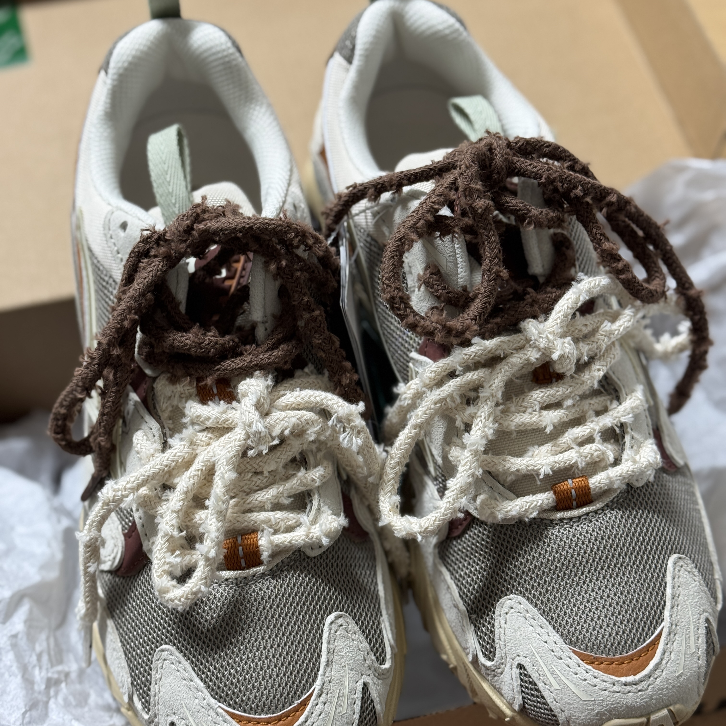 STU X MIZUNO Wave Rider 10 착용 스타일 - 3