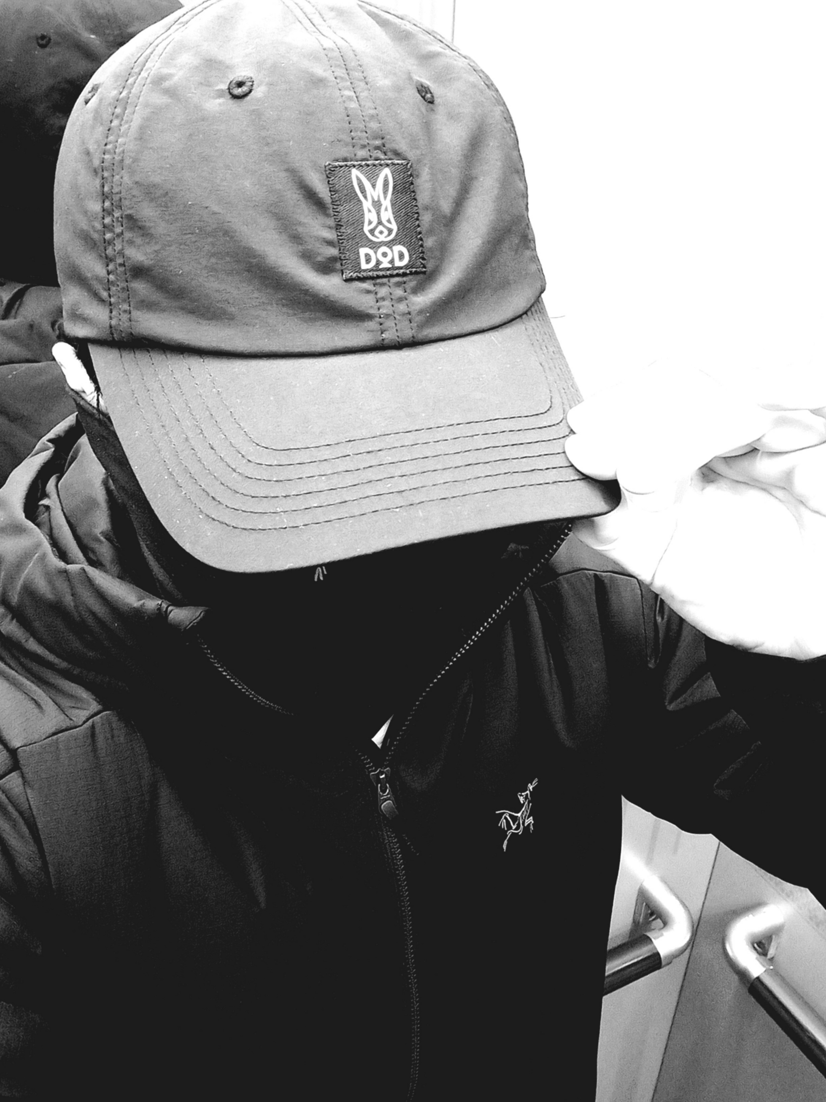 Arc'teryx Atom Heavyweight Hoody Black, Arc'teryx Rho Neck Gaiter Long Black 착용 스타일 - 5