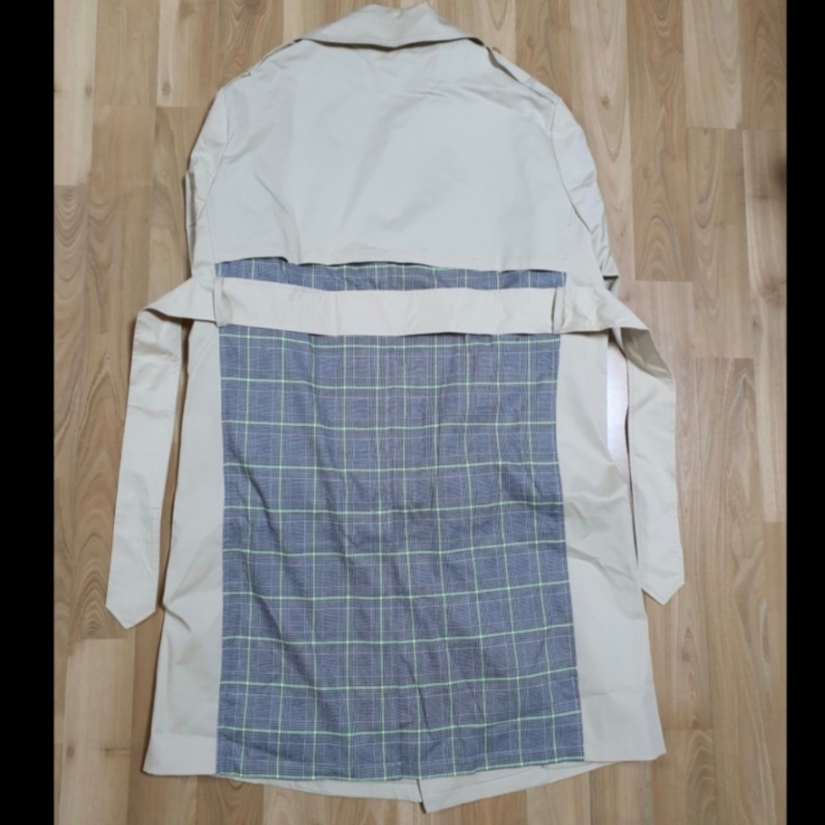 Zara Combination Plaid Oversized Trench Coat Beige, Burberry Long Castleford Trench Coat Hunter 착용 스타일 - 6