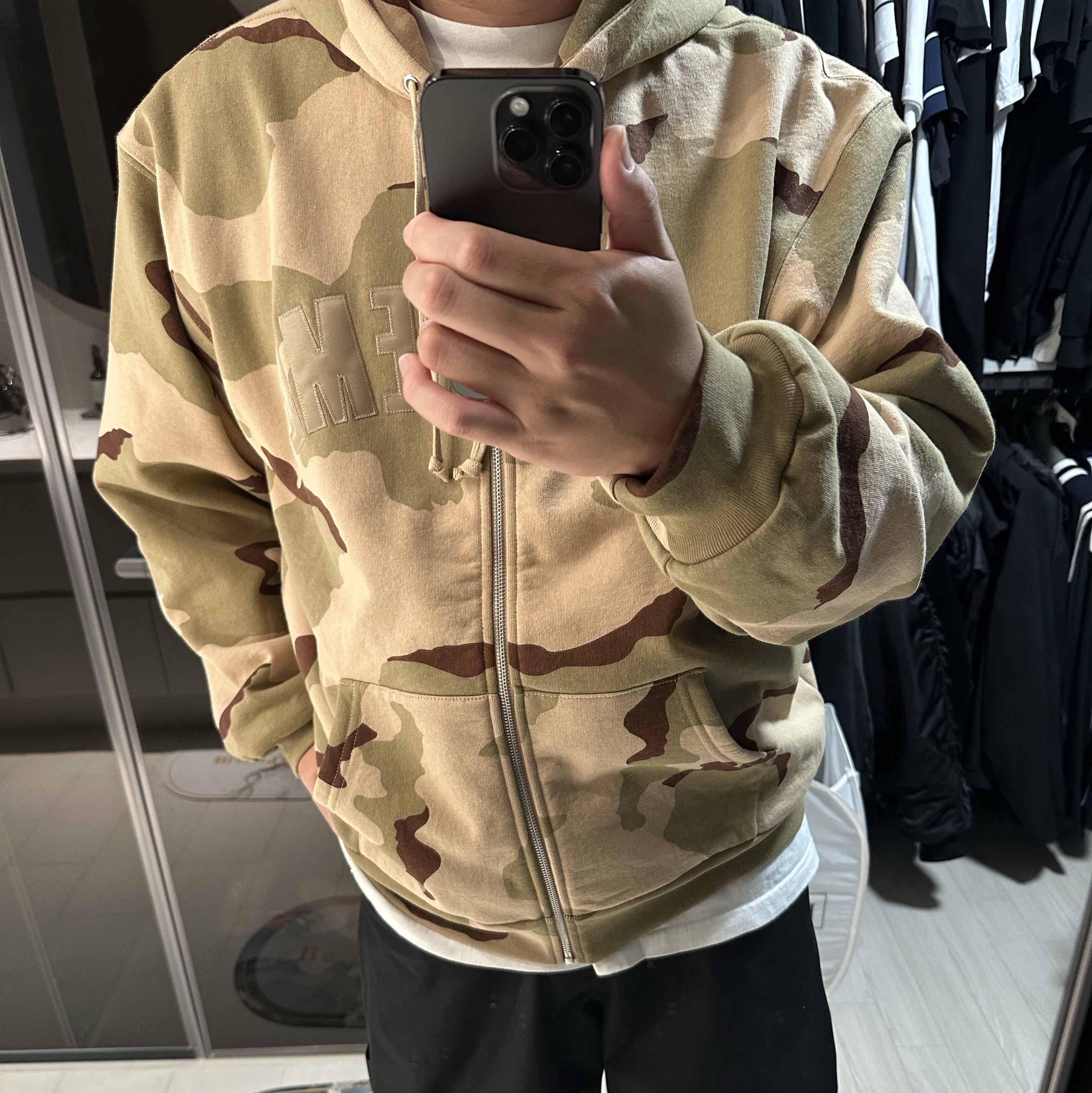 Supreme Arc Thermal Lined Zip Up Hooded Sweatshirt Desert Camo - 24FW 착용 스타일 - 1