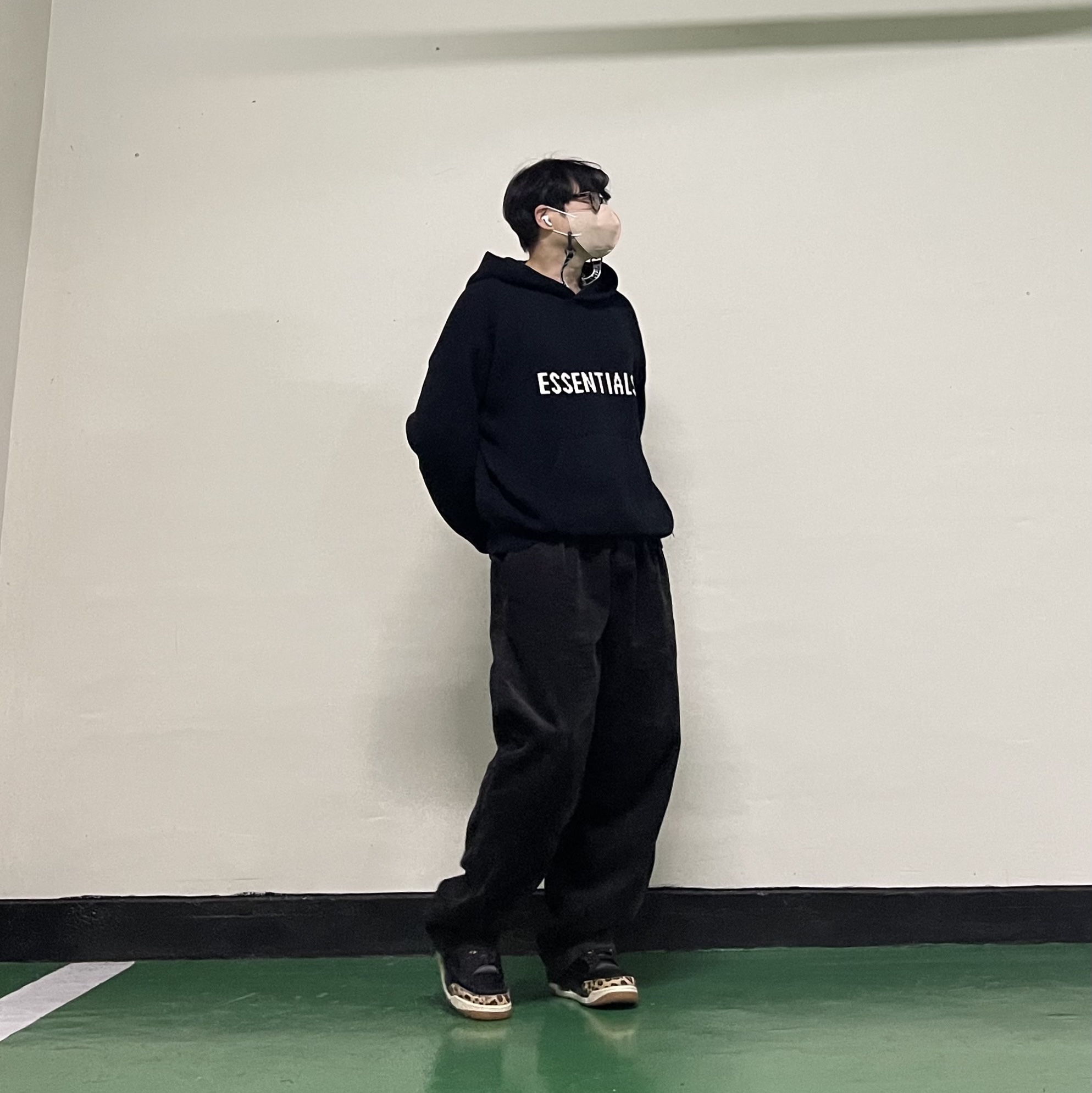 Essentials Knit Hoodie Black - 20FW, Jordan 3 Retro SE Animal Instinct 착용 스타일 - 1