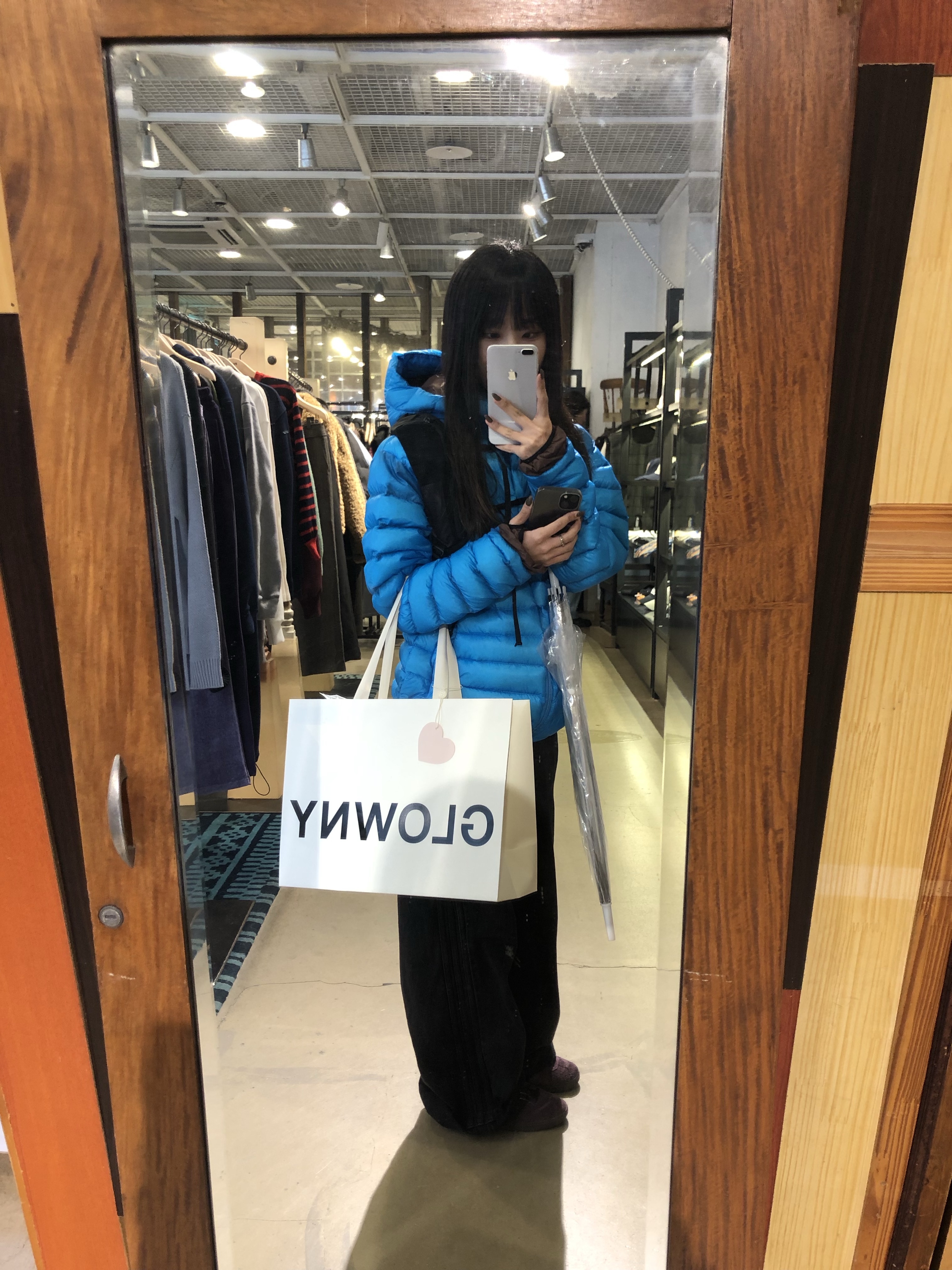 Sansan Gear Suffix Puffer Jacket Blue - 22FW, Salomon XT 10 Rucksack White Black (New Ver.) 착용 스타일