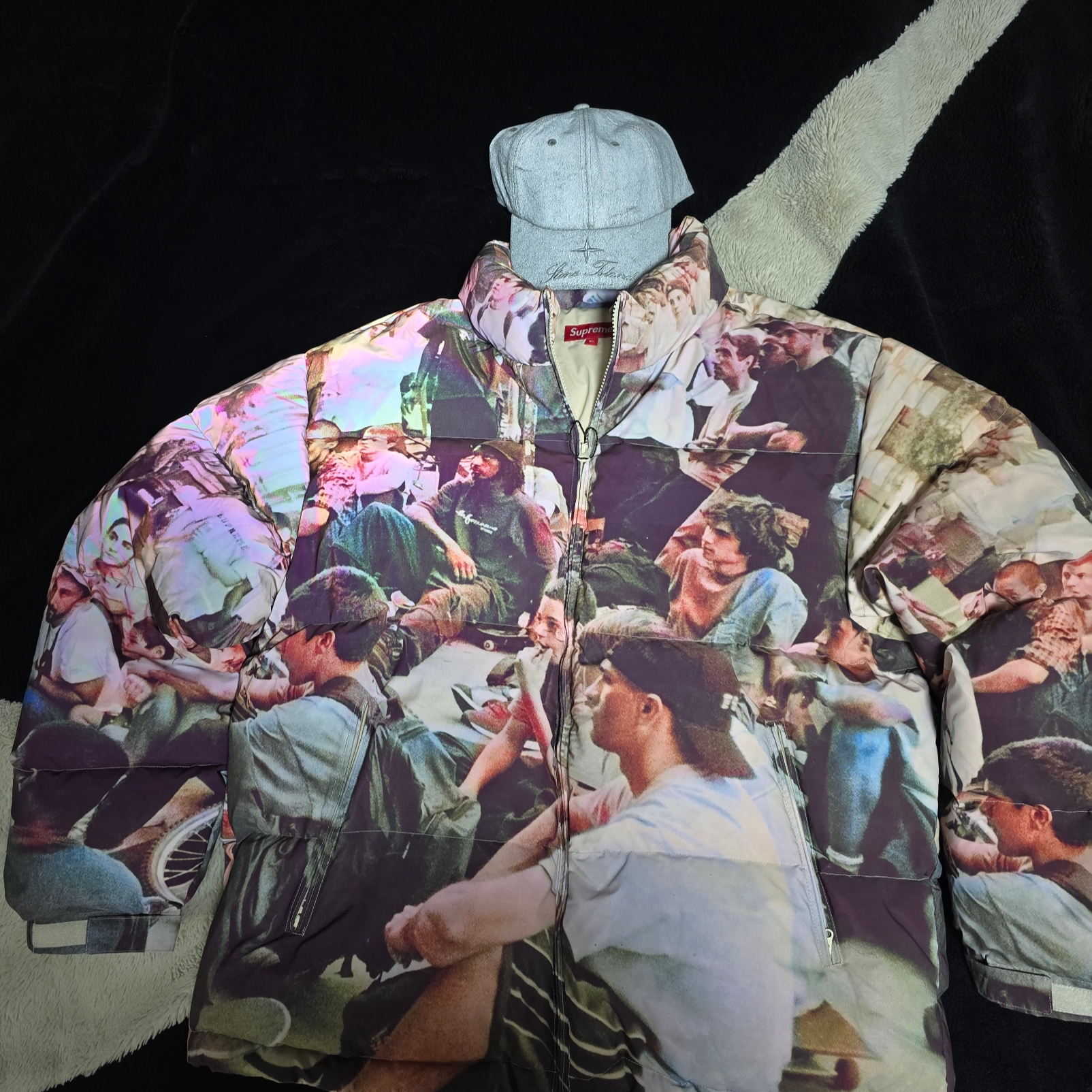 Supreme Lafayette Reflective Down Jacket Multicolor - 21FW, Supreme x Stone Island Denim 6-Panel Reflective - 23FW 착용 스타일 - 1
