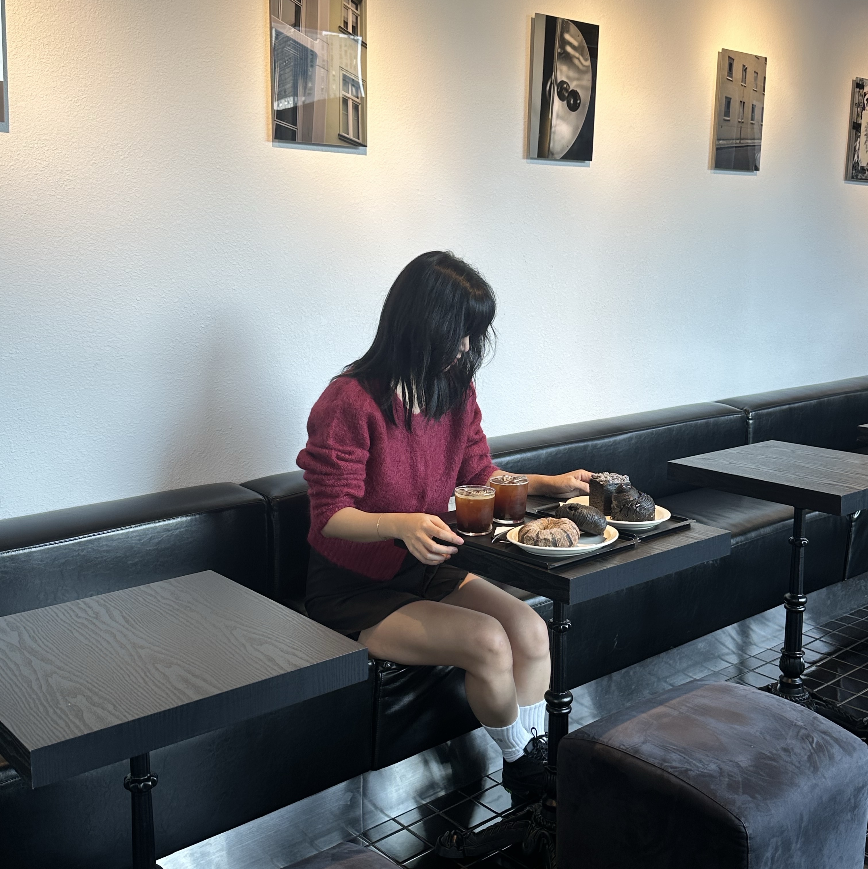 Amomento Women New Grandma Cardigan Wine - 24FW, Low Classic T-1 Lc Vibram Sneakers Black 착용 스타일 - 2