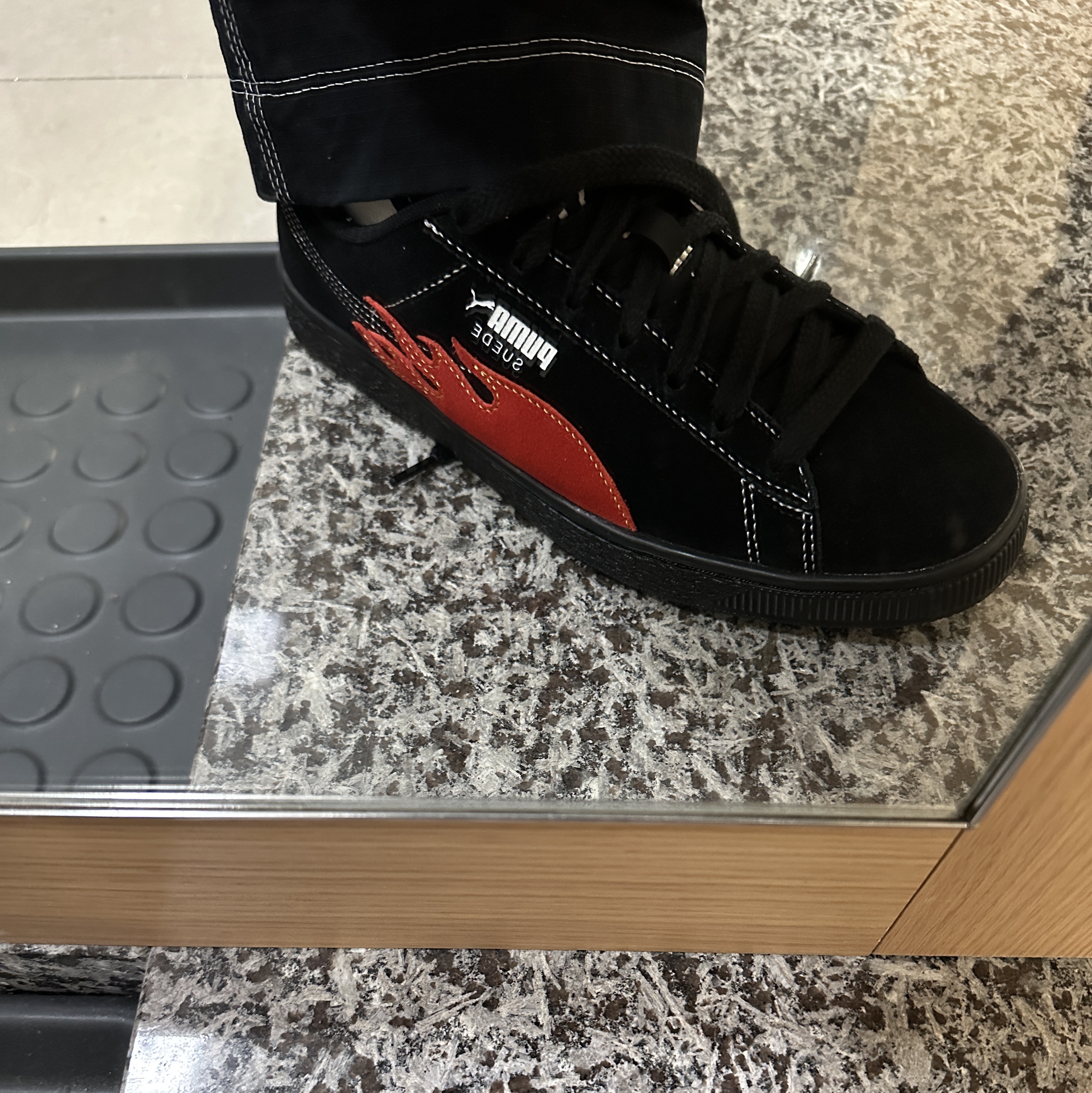 Puma x Butter Goods Suede Classic Black Red, Puma Speedcat OG Black Mauve Mist 착용 스타일