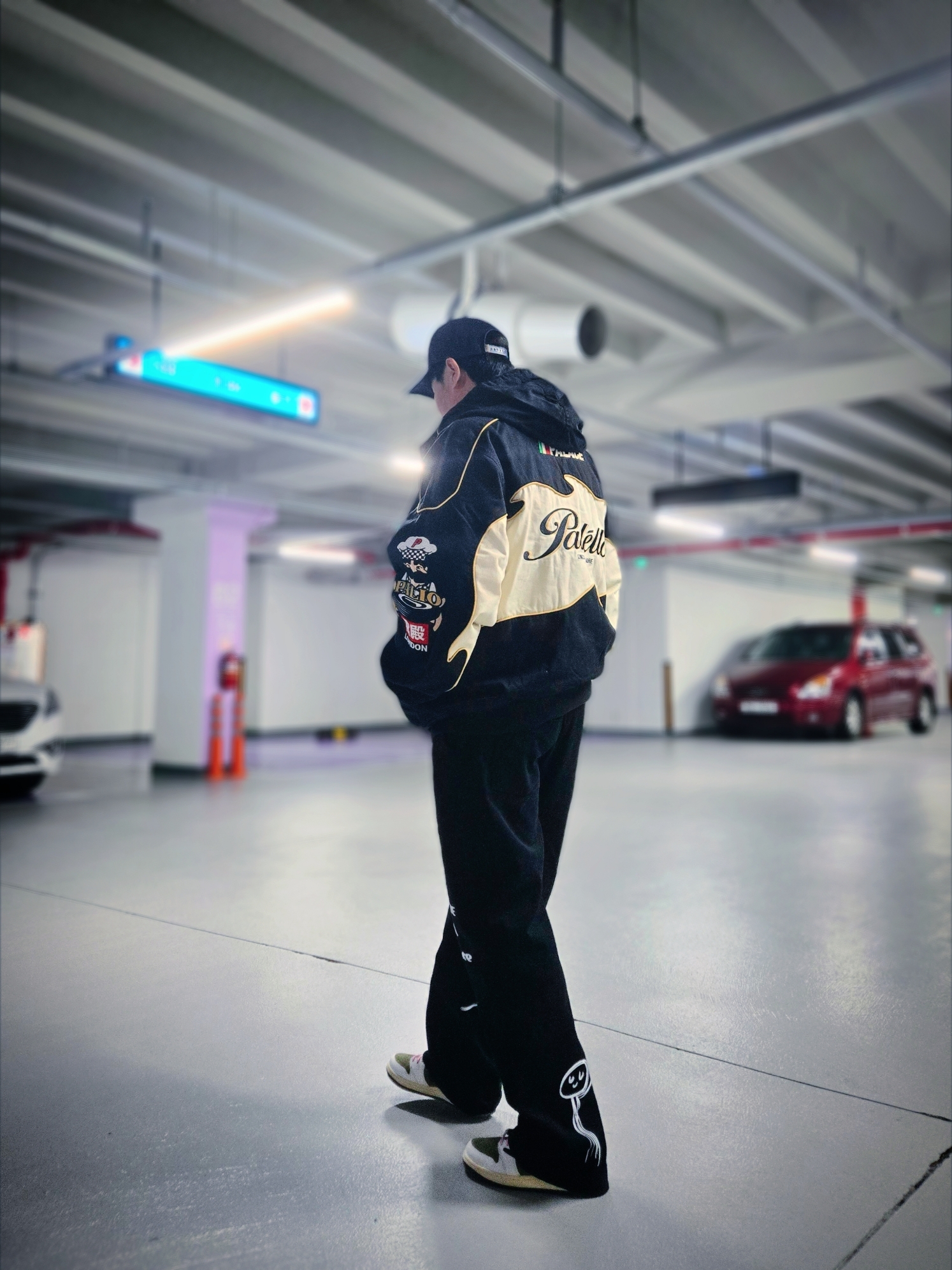 BAPE x JJJJound College Mesh Cap White Navy, Palace Pasta Jacket Black - 24FW 착용 스타일 - 2