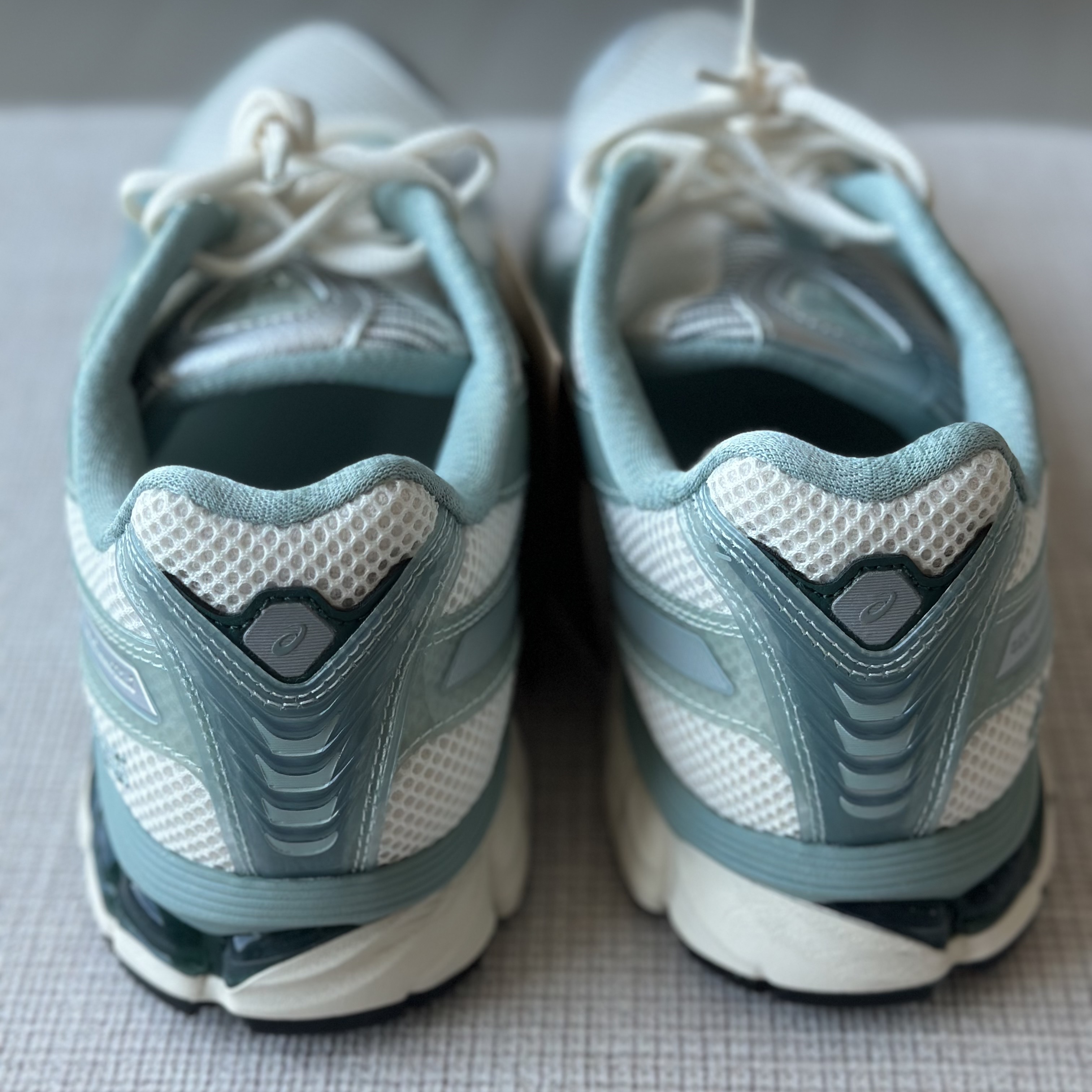 Asics x Ronnie Fieg Gel-Kayano 12.1 Cream Sage 착용 스타일 - 7