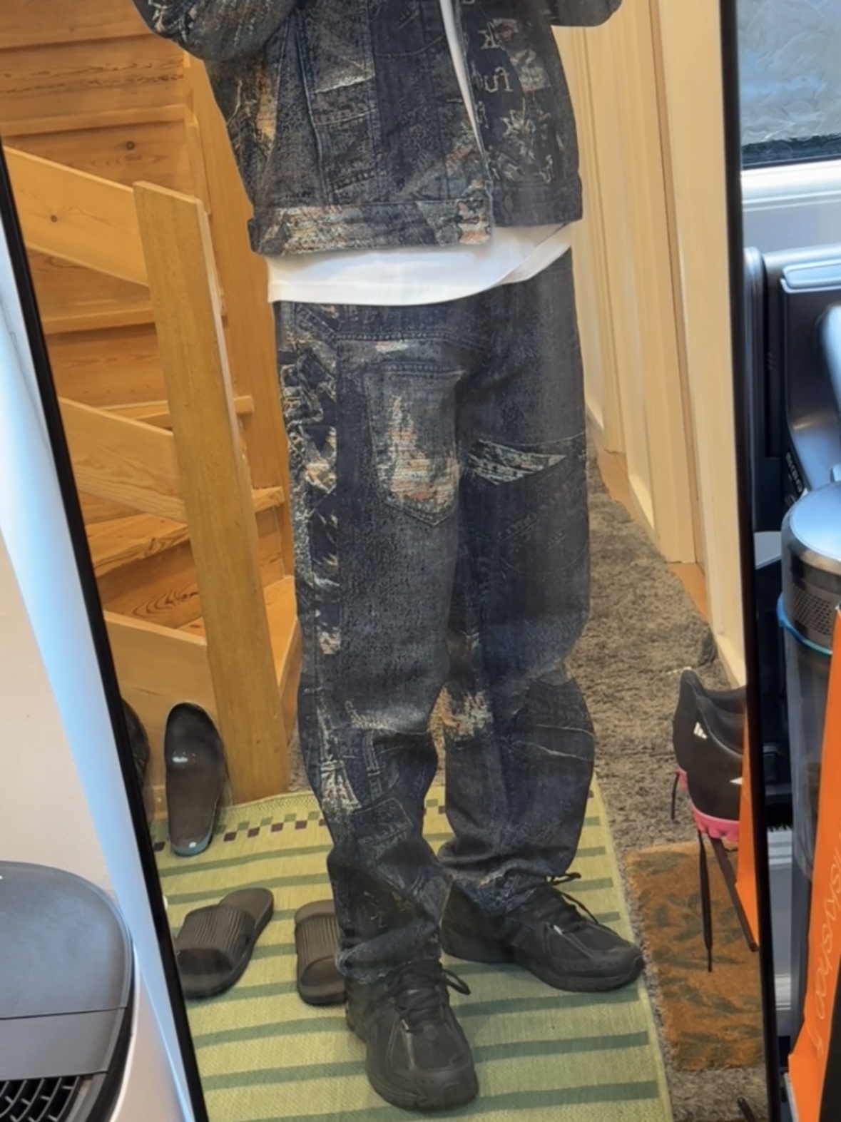 Supreme Archive Denim Jacquard Trucker Jacket Blue - 23SS, Supreme Archive Denim Jacquard Regular Jean Blue - 23SS 착용 스타일