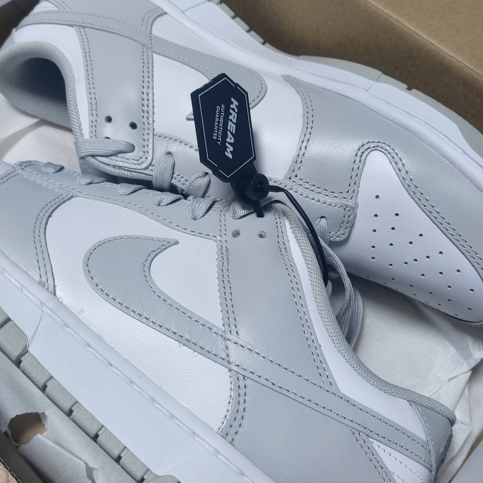Nike Dunk Low Retro Grey Fog 착용 스타일