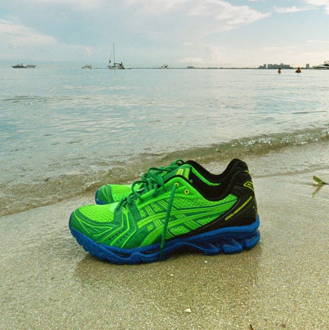 Asics x Field Trip Recordings Gel-Kayano 14 Fern Green 착용 스타일 - 1