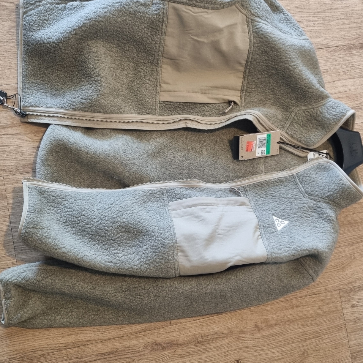 Nike ACG Arctic Wolf Full Zip Top Khaki Light Iron Ore - Asia 착용 스타일