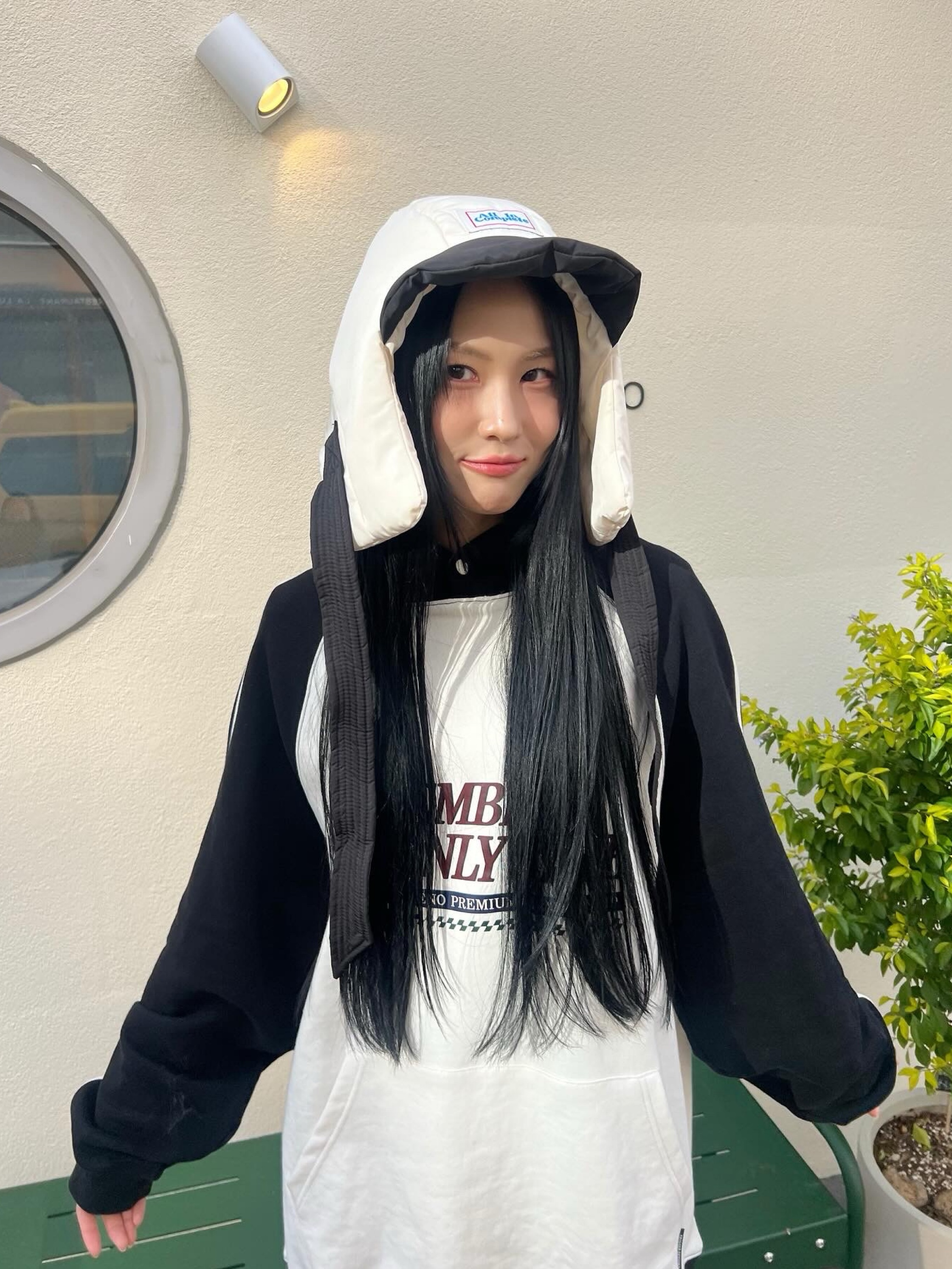 Allincomplete Panda Padding Balaclava 착용 스타일 - 3