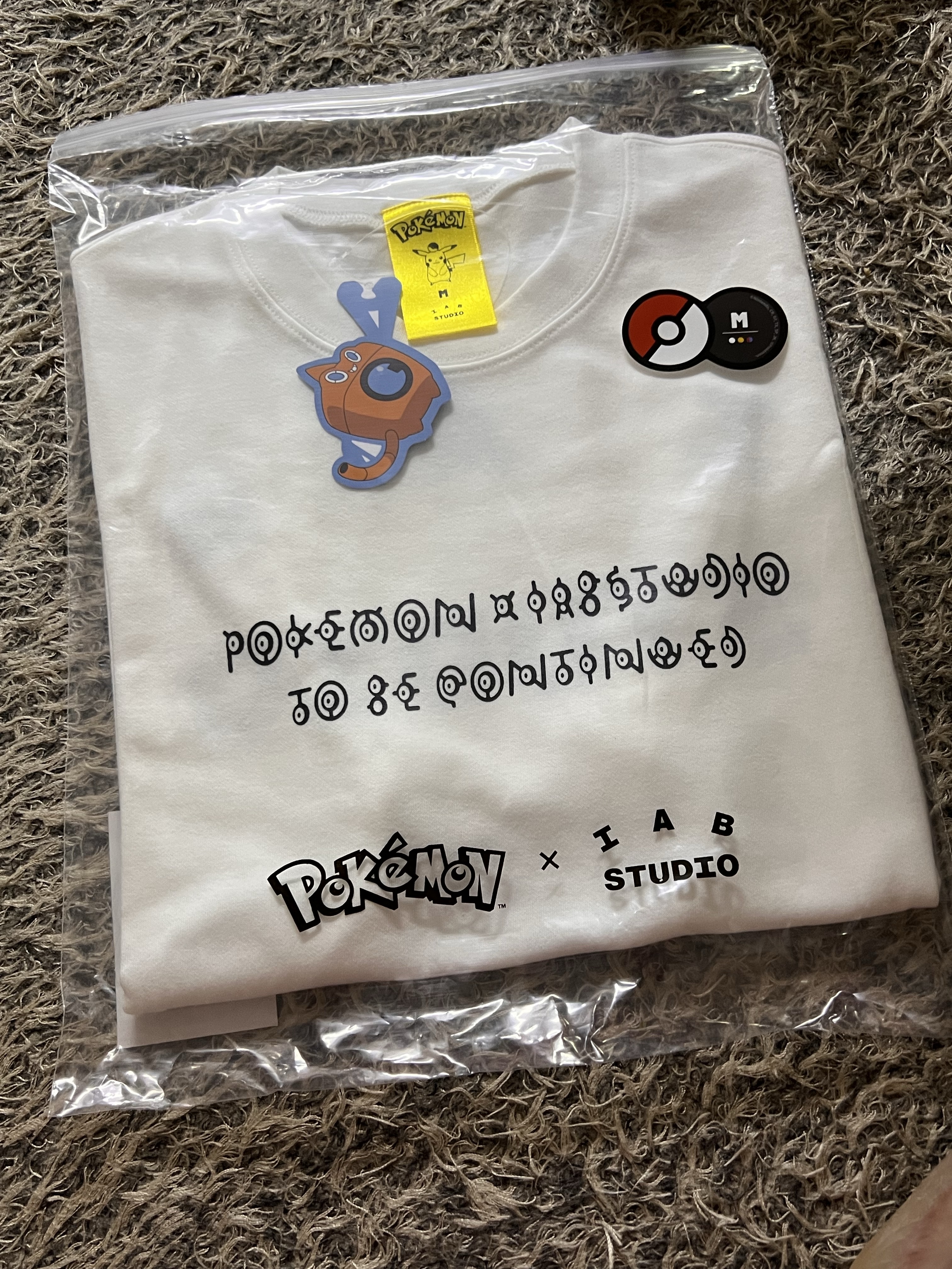 IAB Studio x Pokemon Unown T-Shirt White 착용 스타일