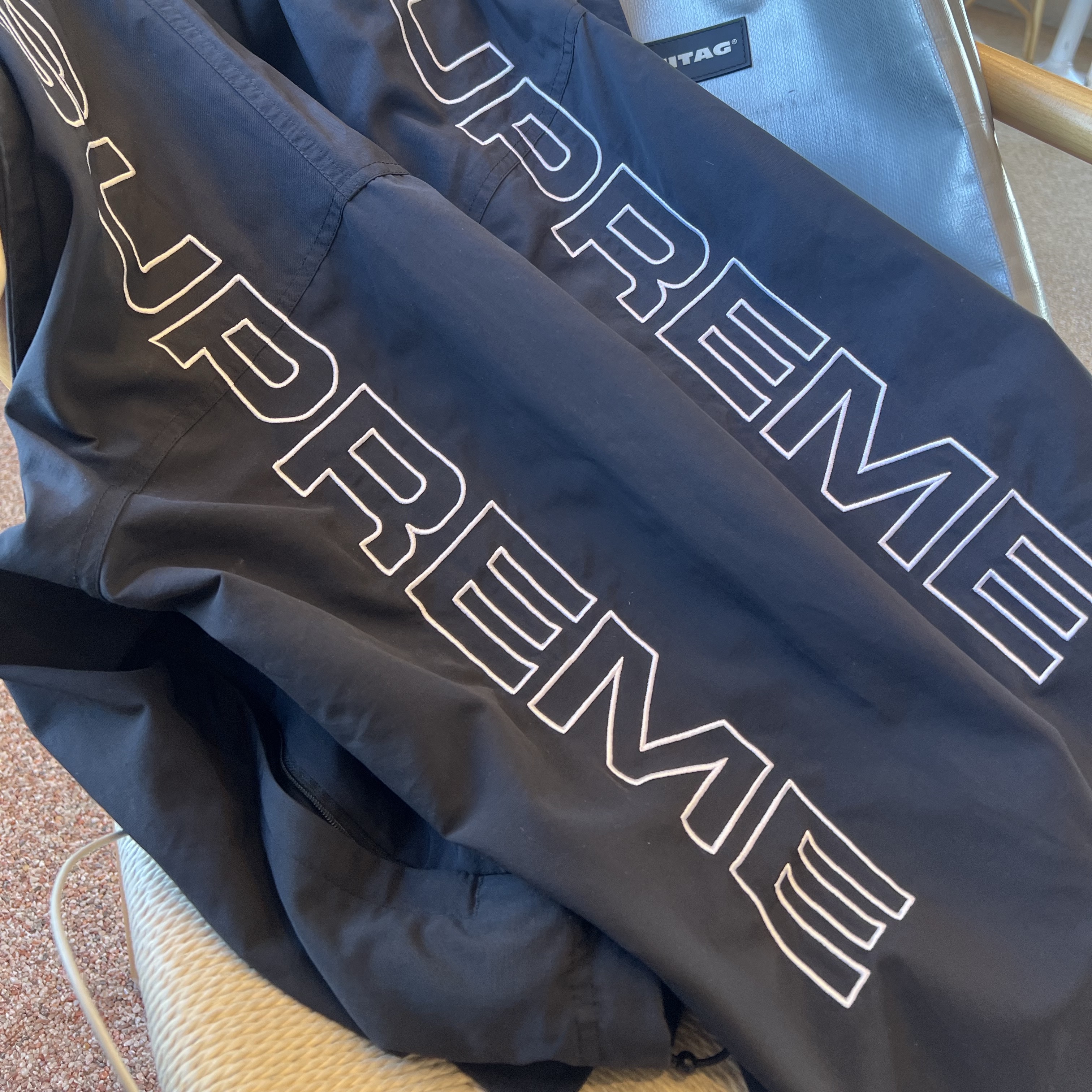 Supreme Spellout Embroidered Track Jacket Black - 24FW 착용 스타일