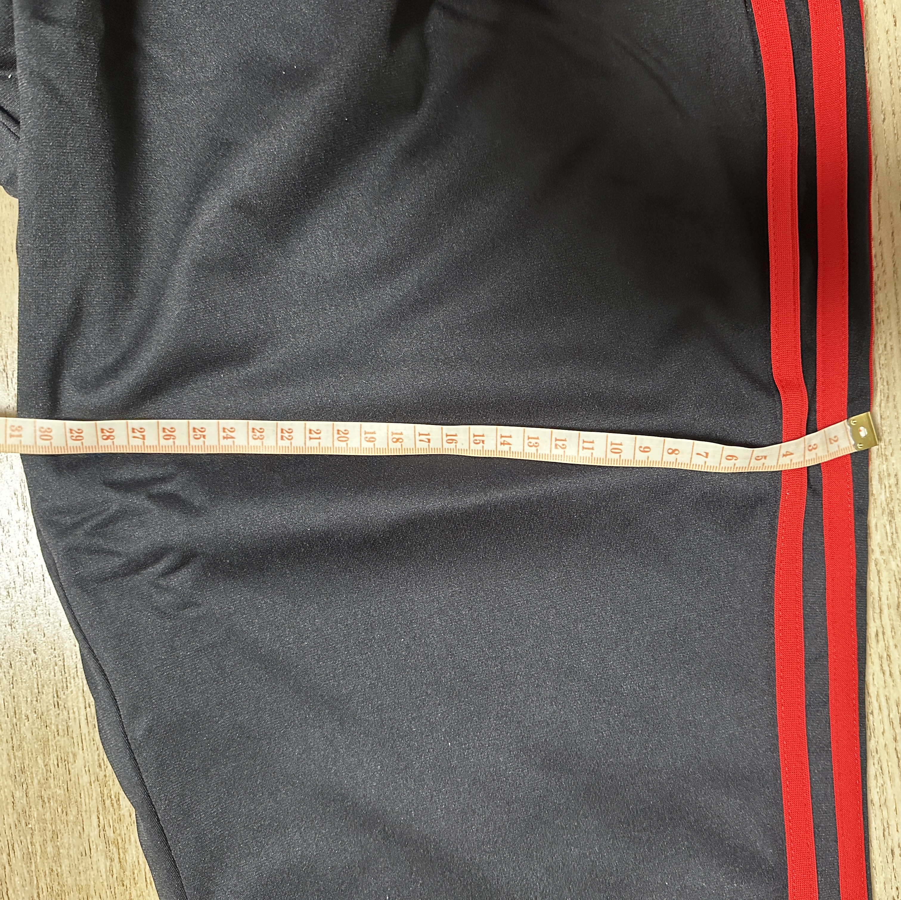 Adidas x KoRn Track Pants Black - KR Sizing 착용 스타일 - 4