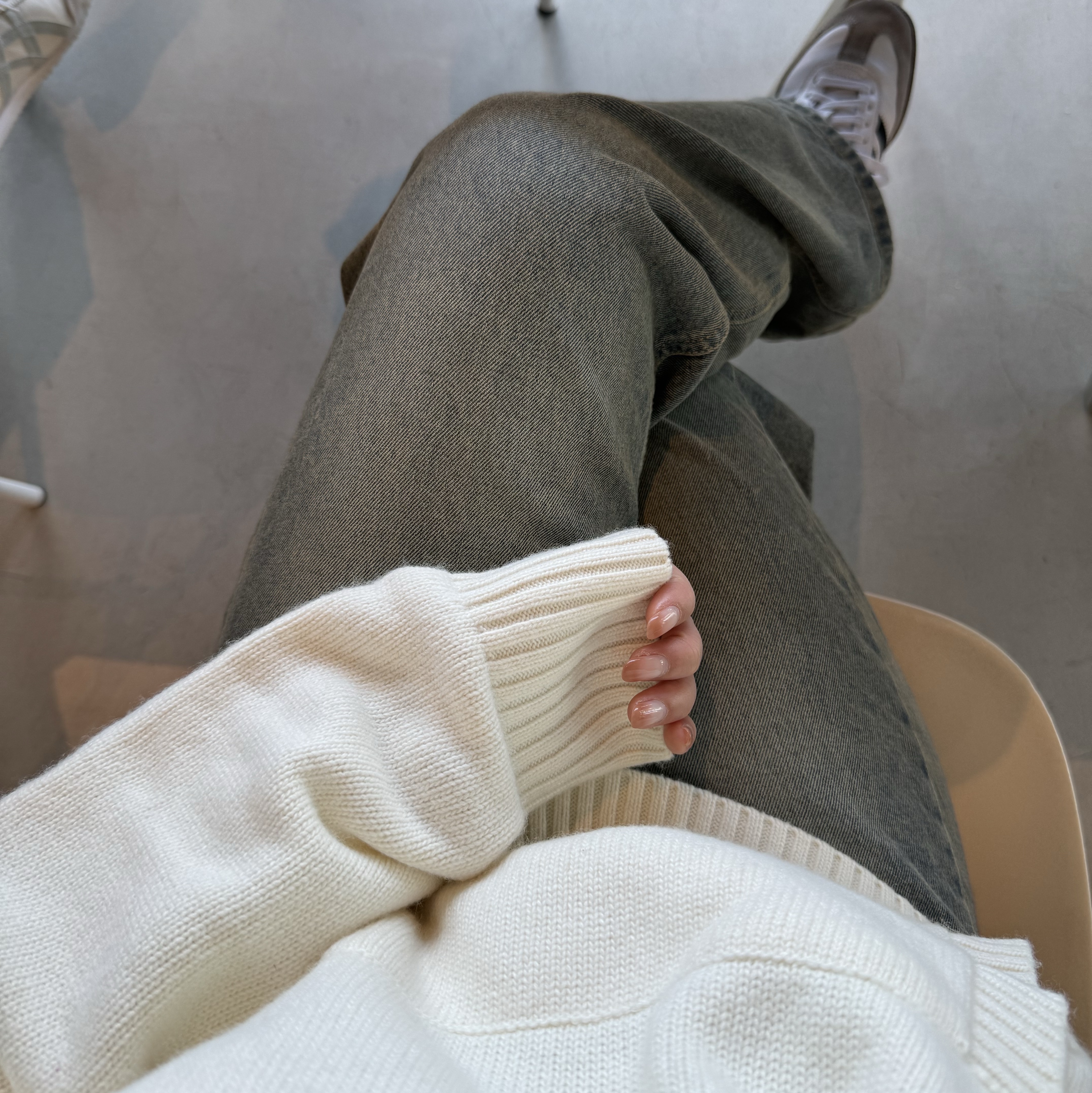 Adidas Samba OG Cloud White, Covernat C Logo Lambswool Hoodie Knit Ivory 착용 스타일